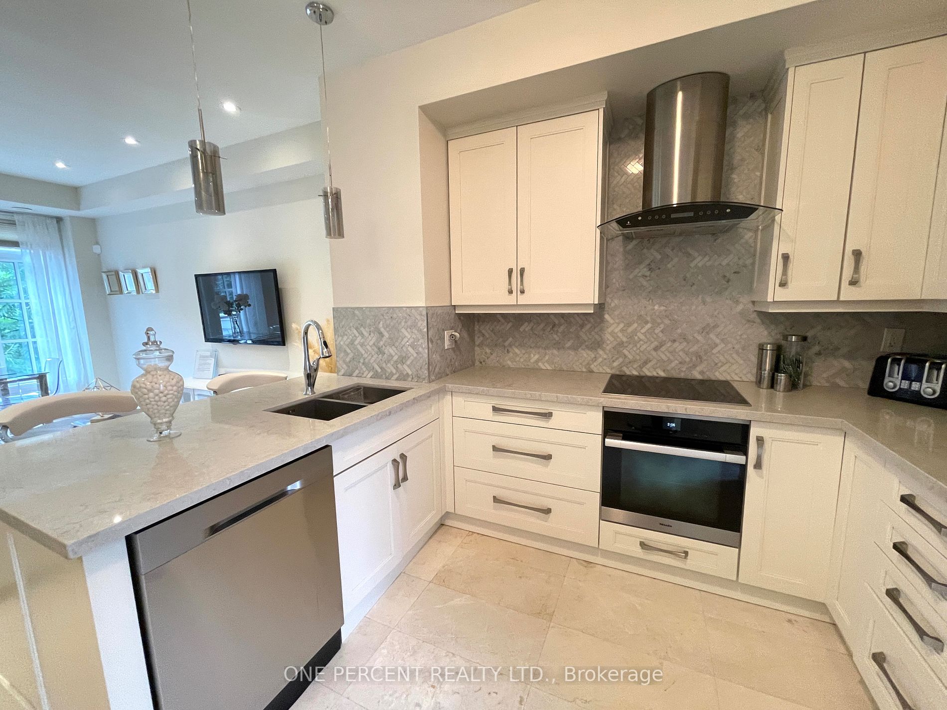 3077 Cawthra Road, #12