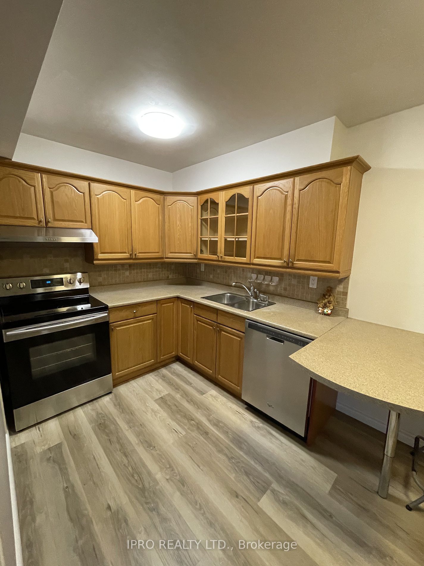 45 Southport St, #705