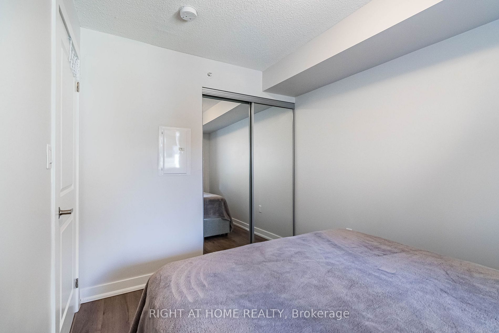 6 Drummond St, #306