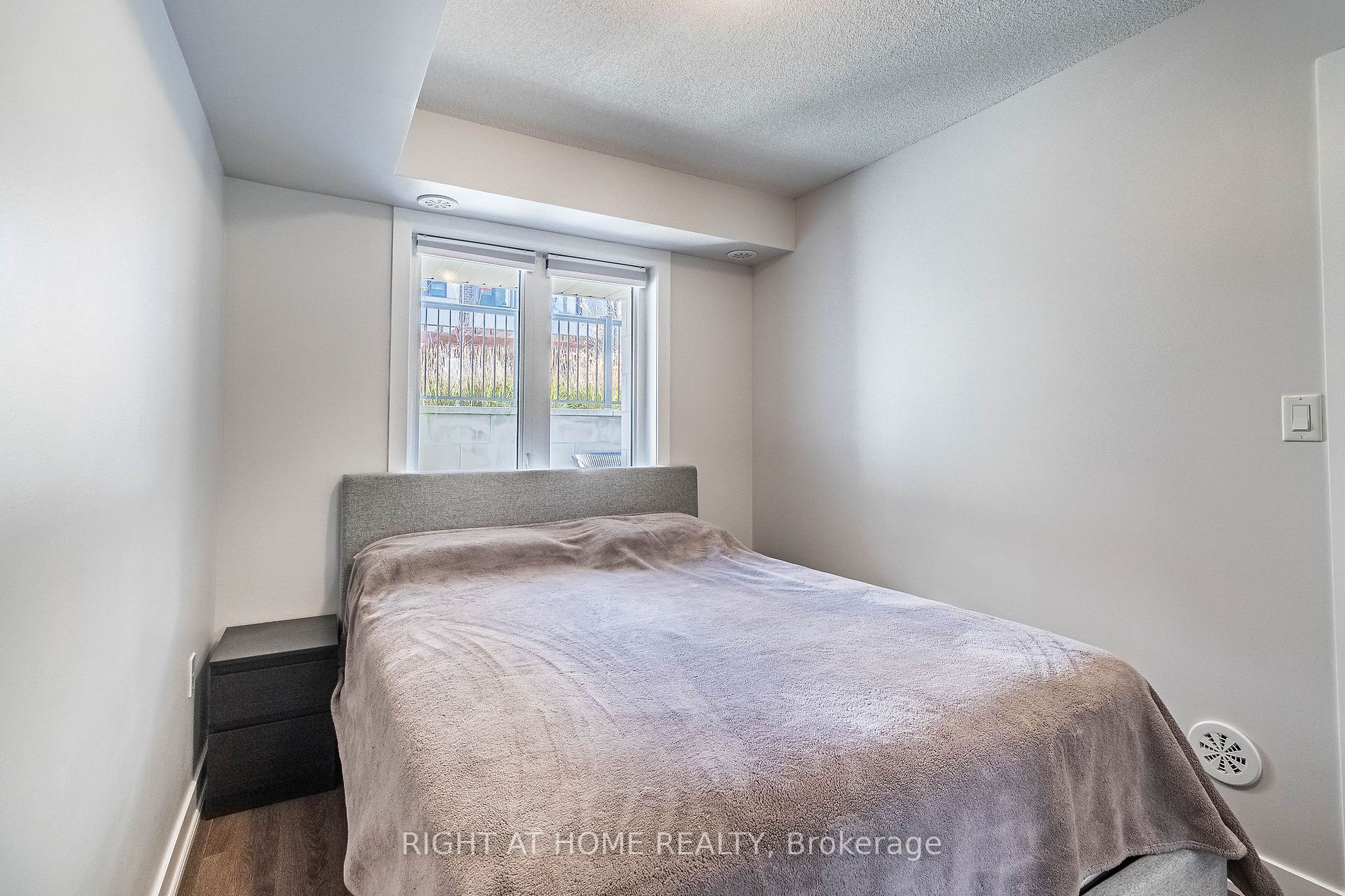 6 Drummond St, #306