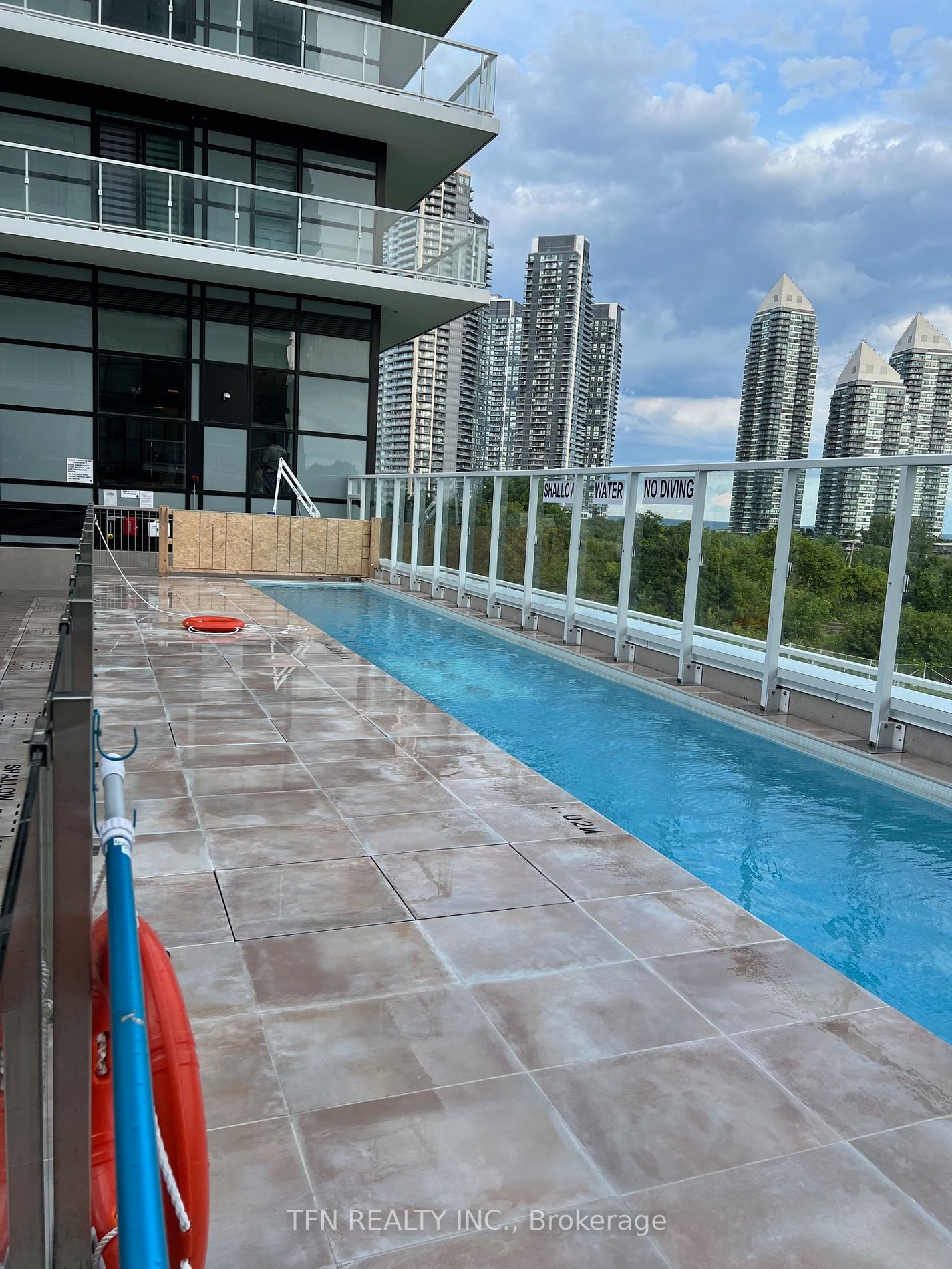 251 Manitoba Street, #109