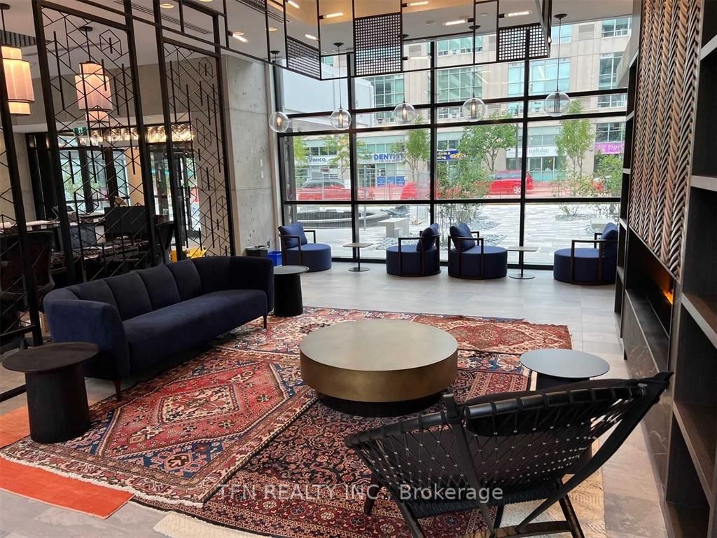 251 Manitoba Street, #109