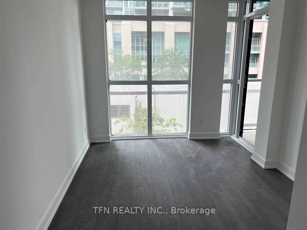 251 Manitoba Street, #109