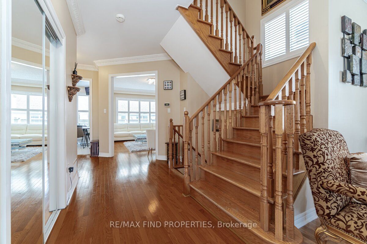 3269 Mcdowell Dr