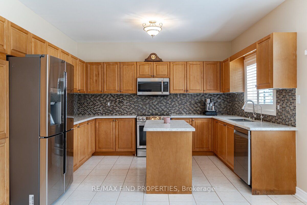 3269 Mcdowell Dr