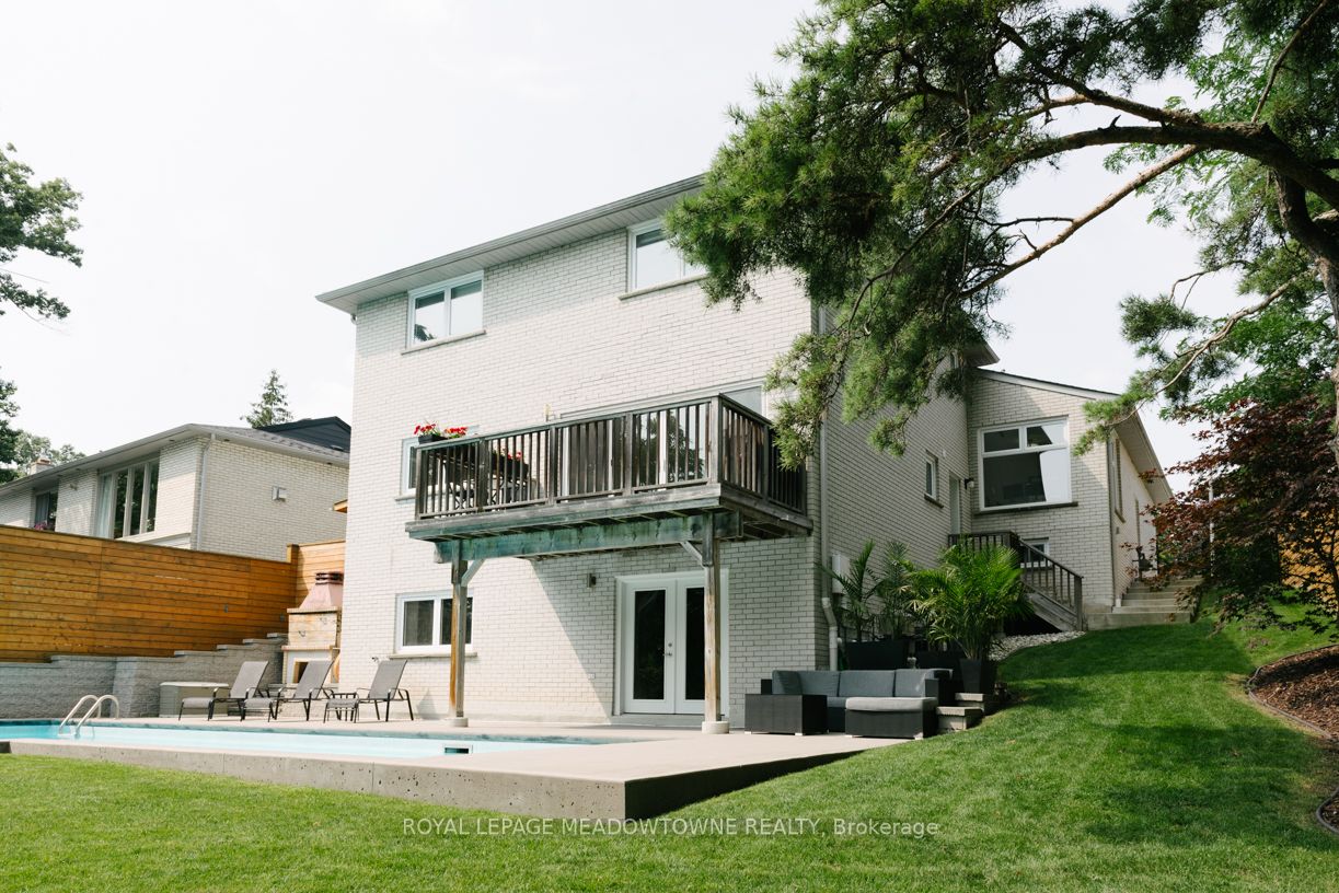 1298 Bramblewood Lane