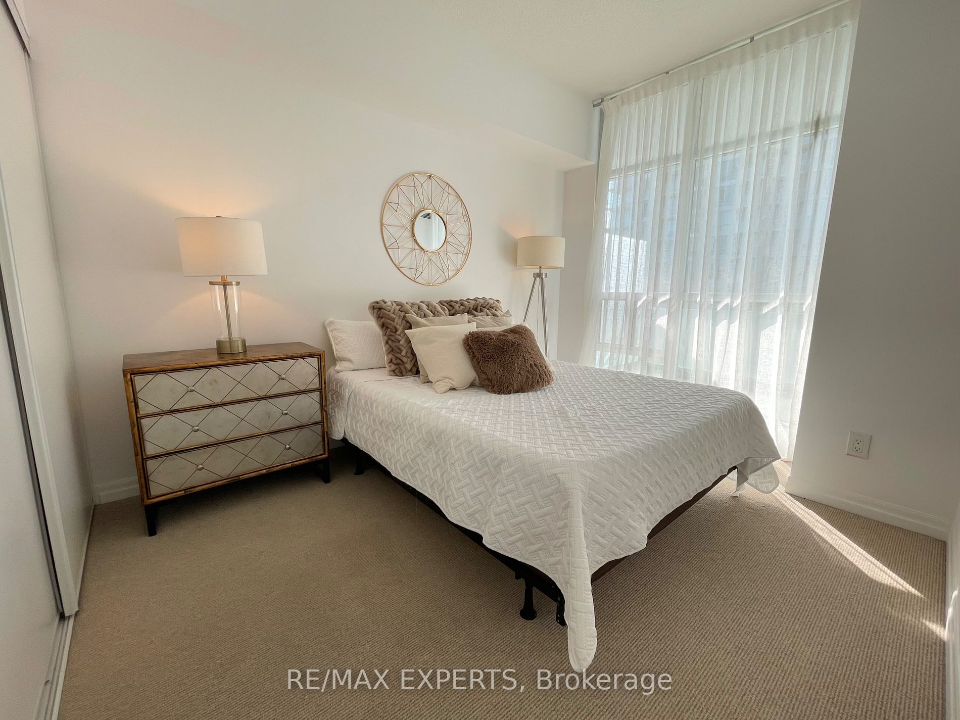 223 Webb Dr, #909