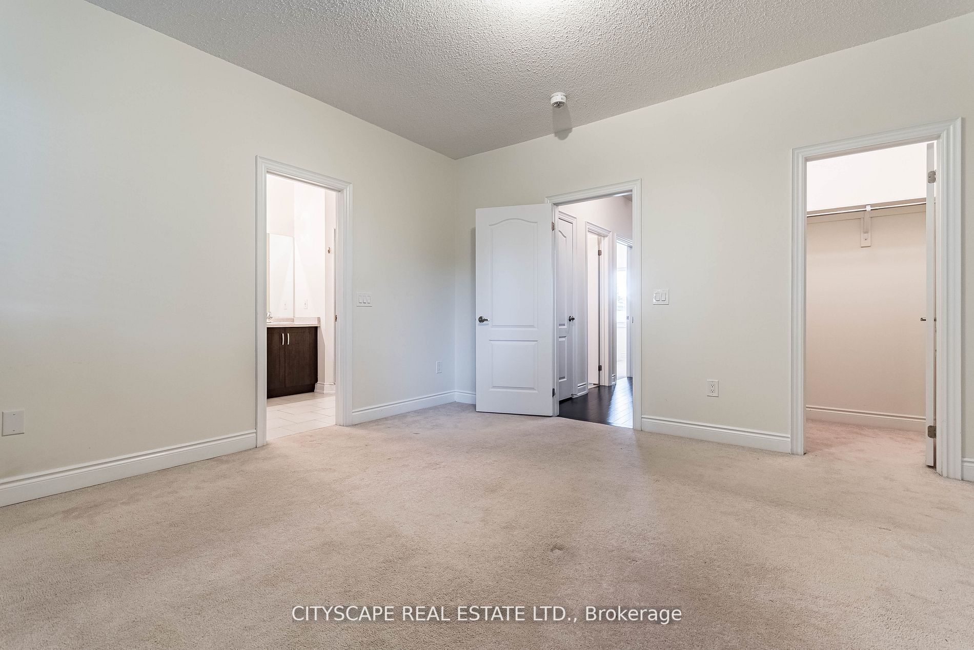 800 Glenbrook Ave