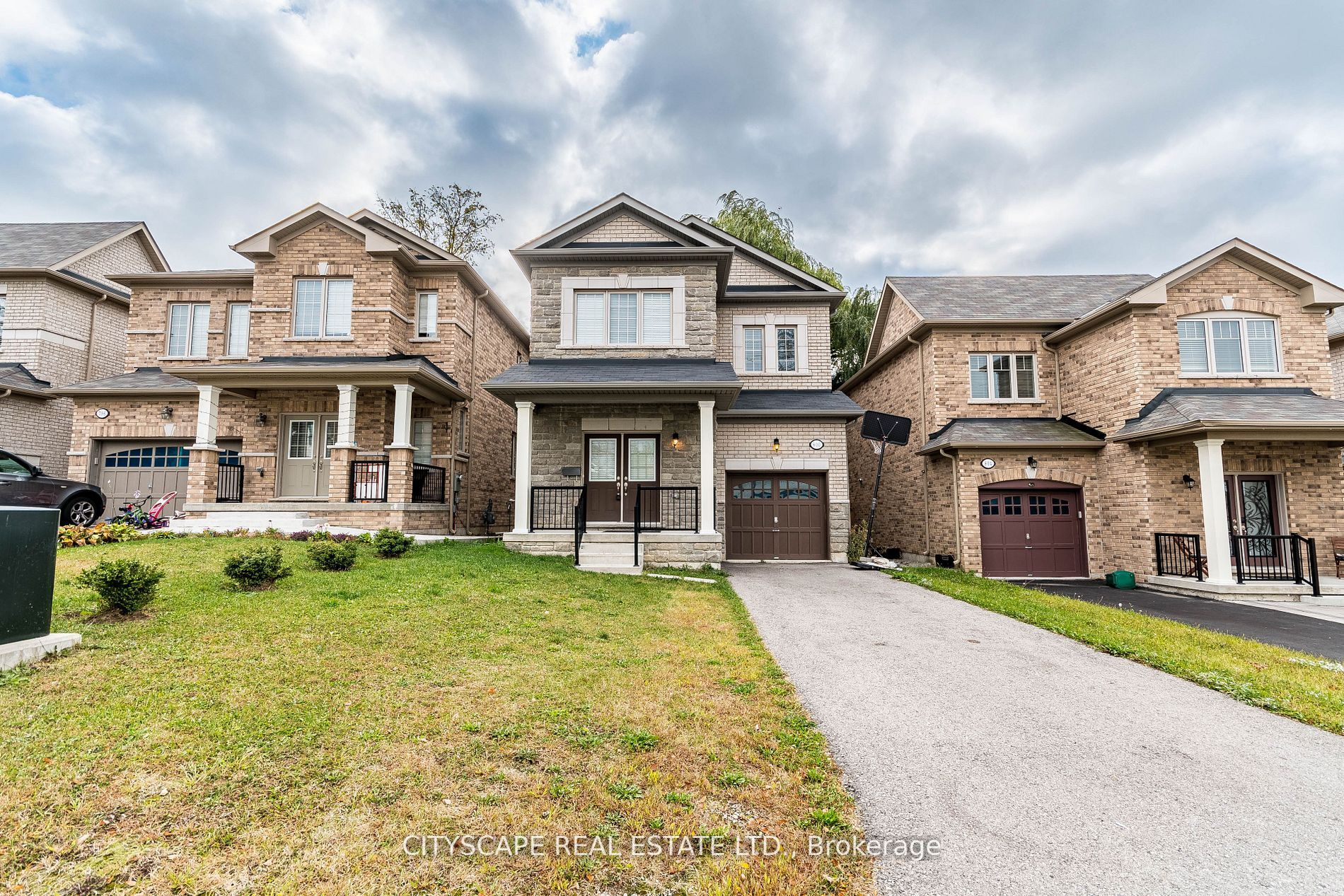 800 Glenbrook Ave