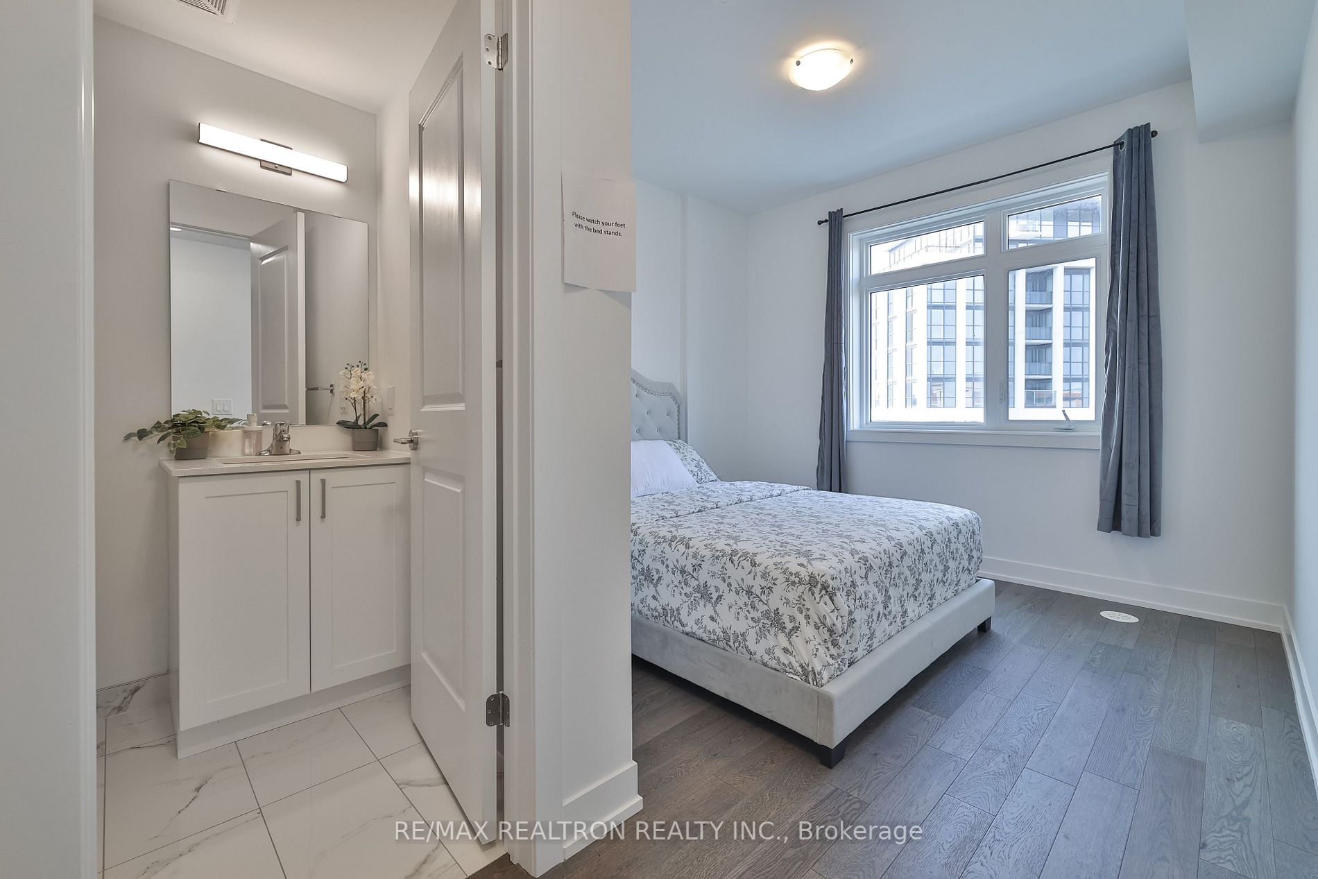 1070 Douglas Mccurdy Circ, #224