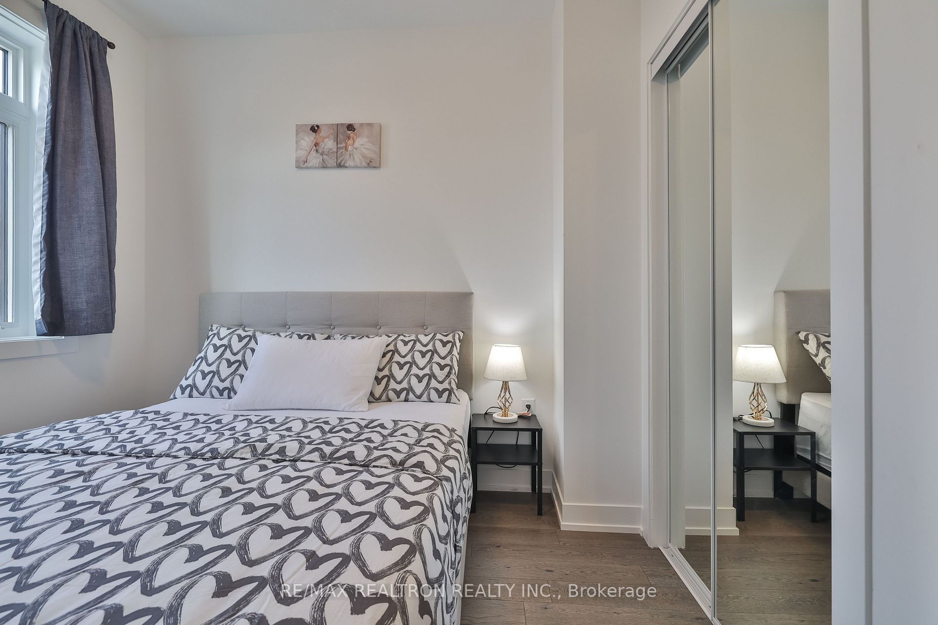 1070 Douglas Mccurdy Circ, #224