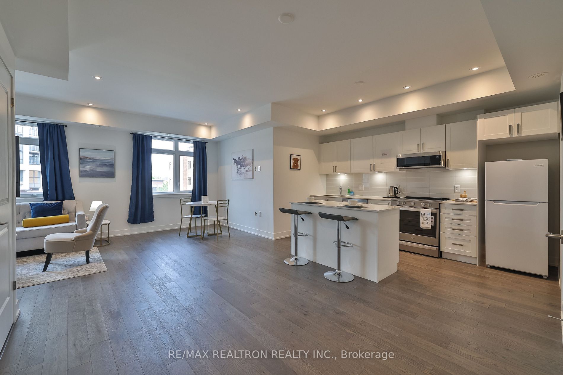 1070 Douglas Mccurdy Circ, #224