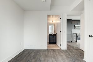 2450 Old Bronte Rd W, #318