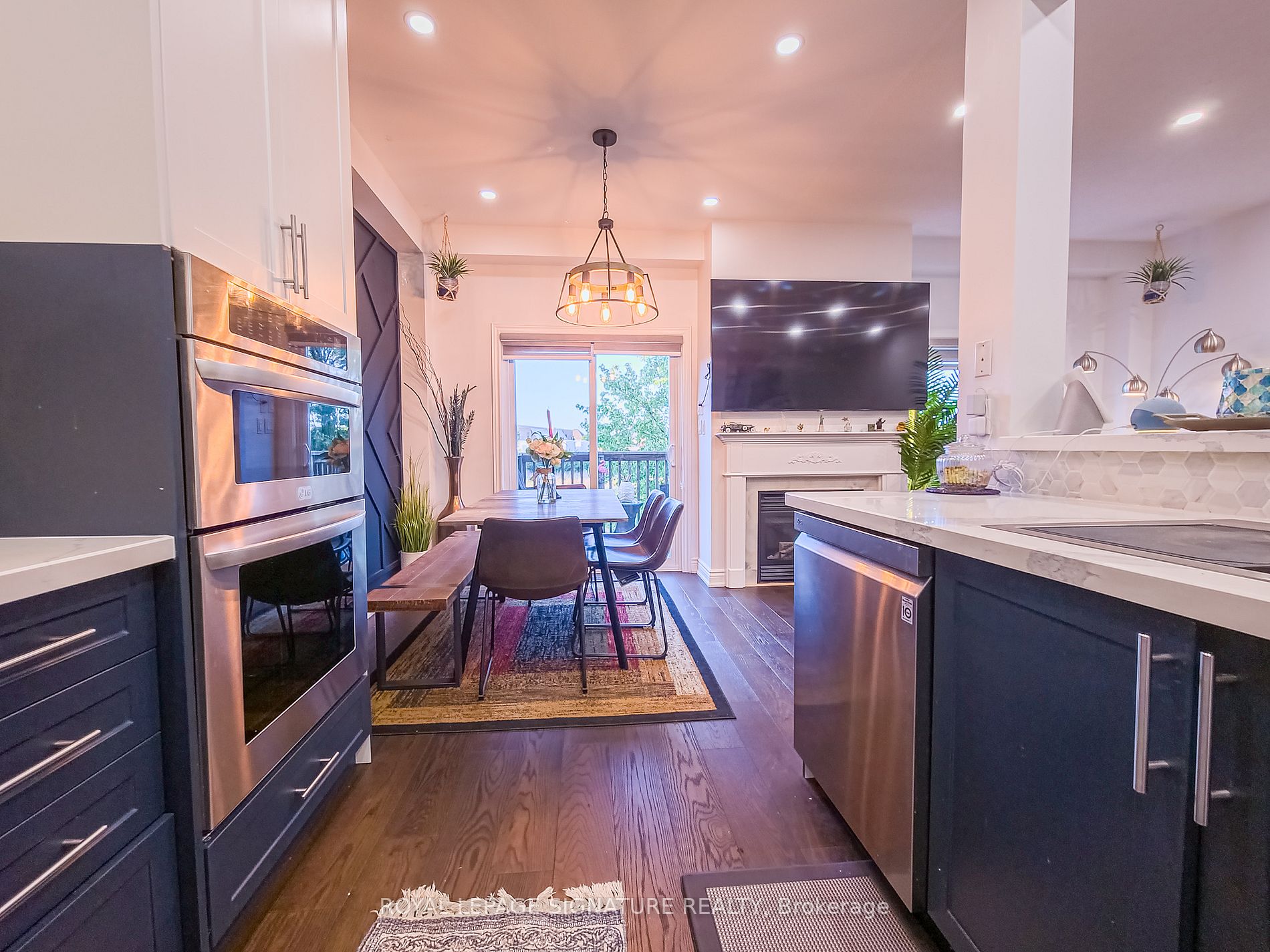 2229 Walkers Line, #28