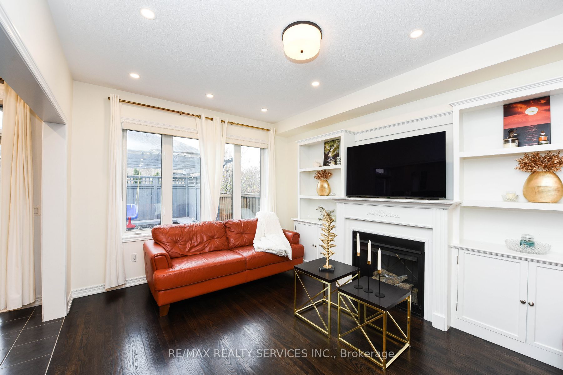 16 Alnwick Ave W