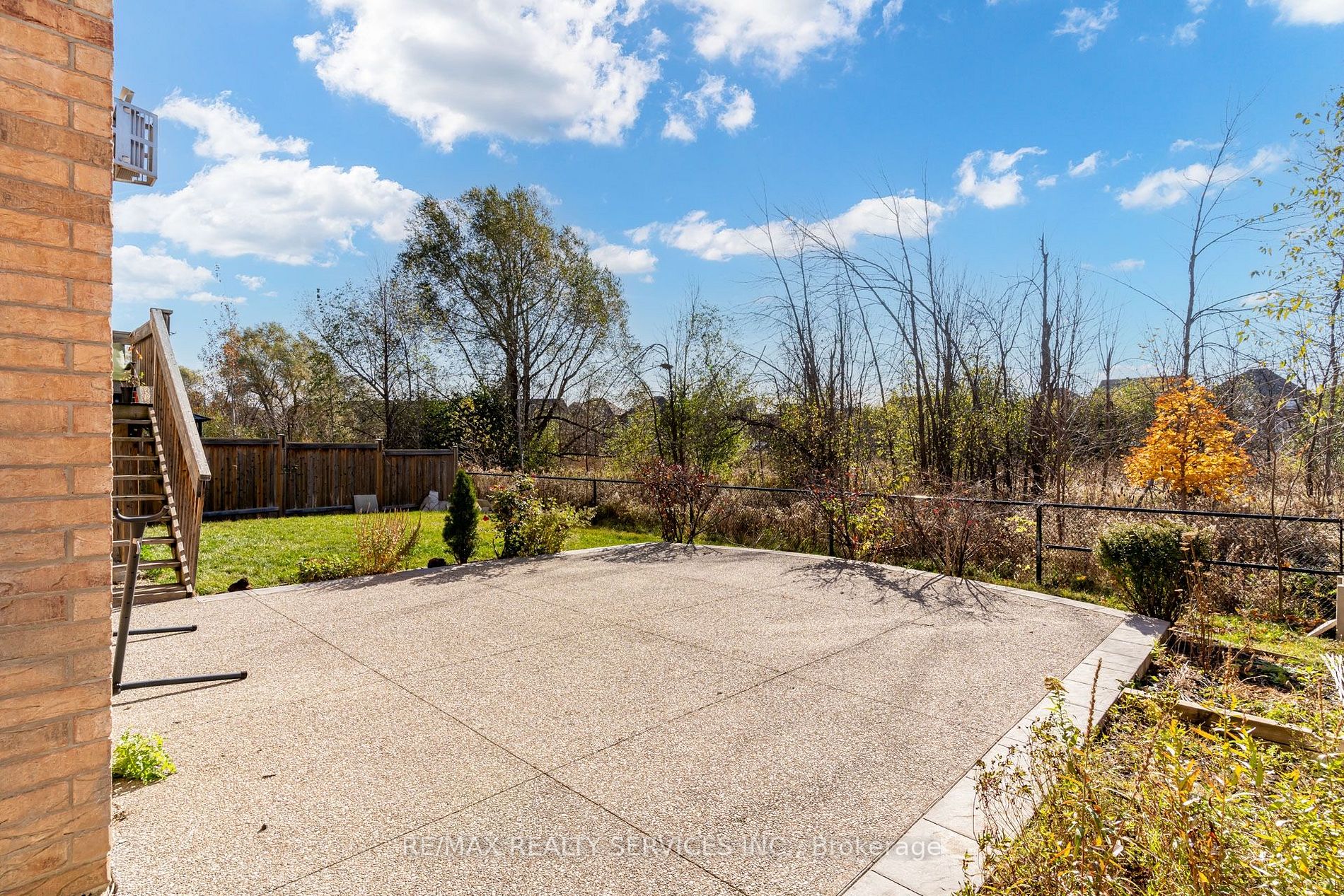 203 Allegro Dr