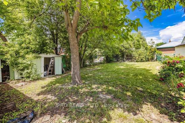 22 Jessie St