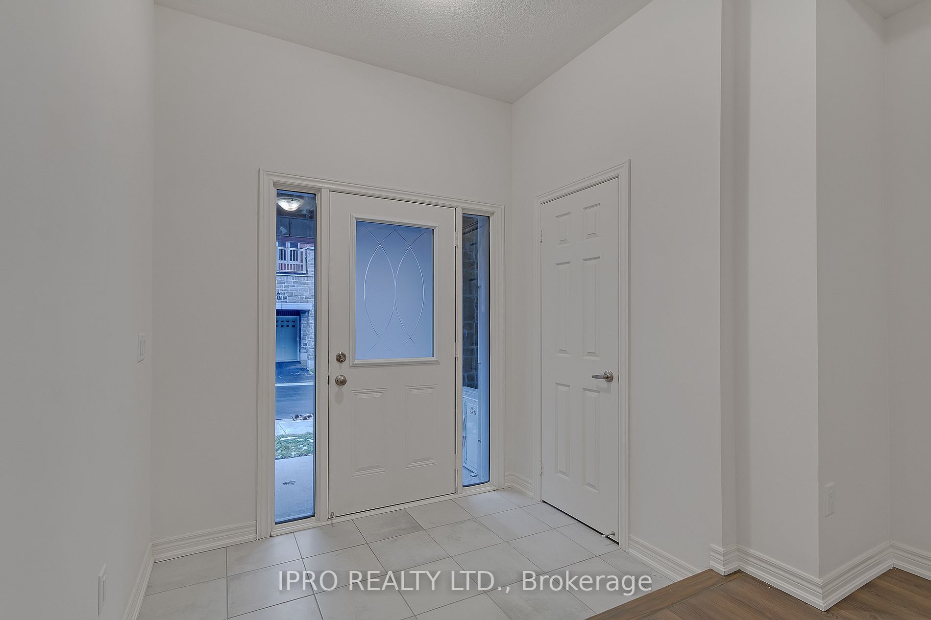 481 Manhattan Common