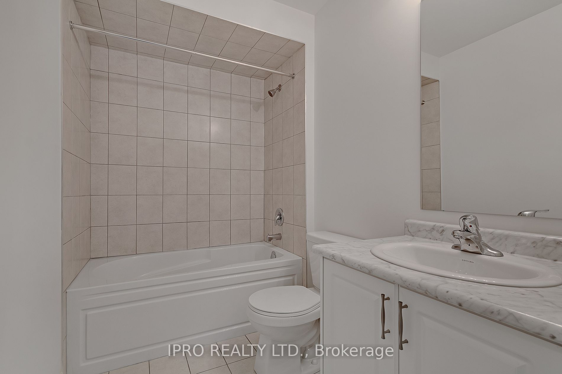 481 Manhattan Common