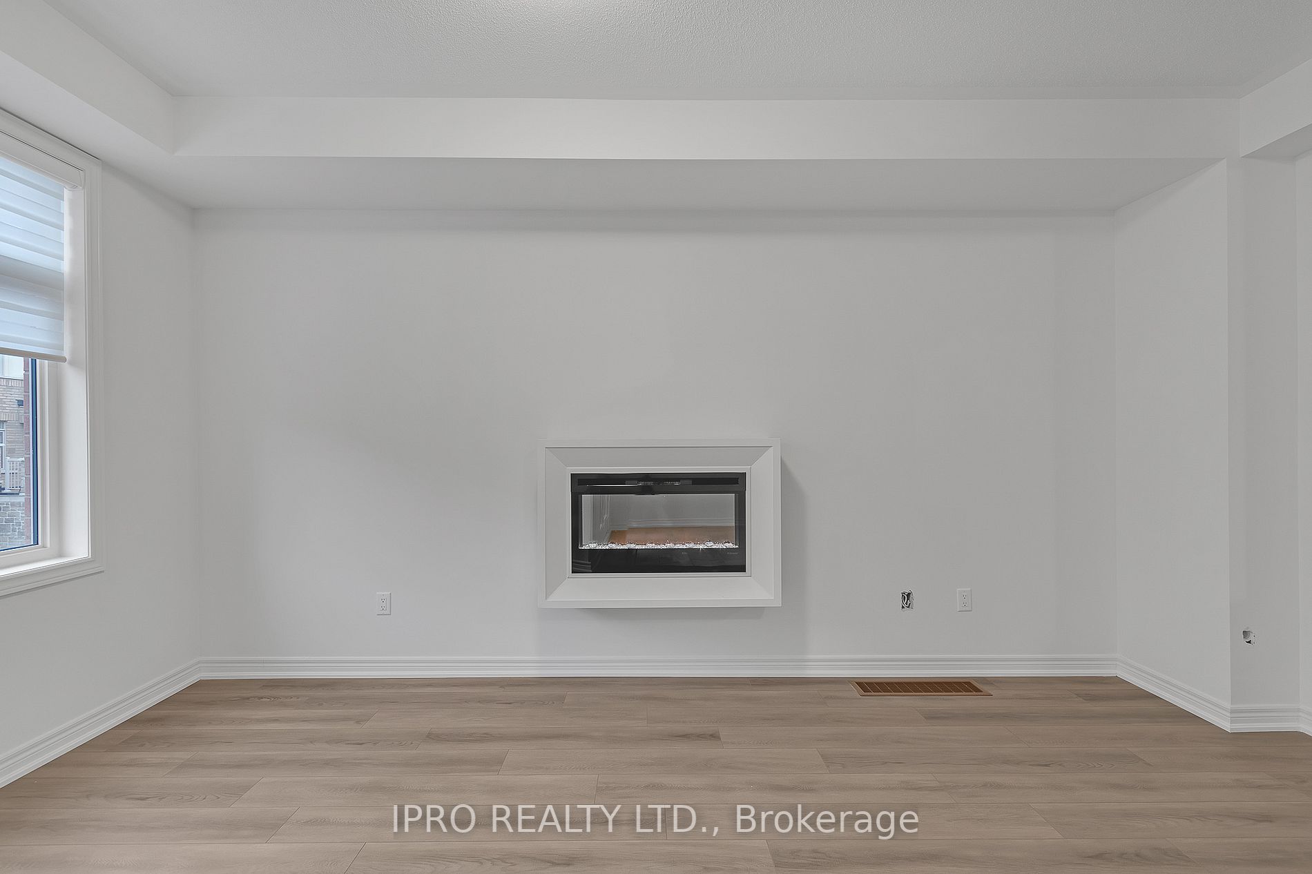 481 Manhattan Common