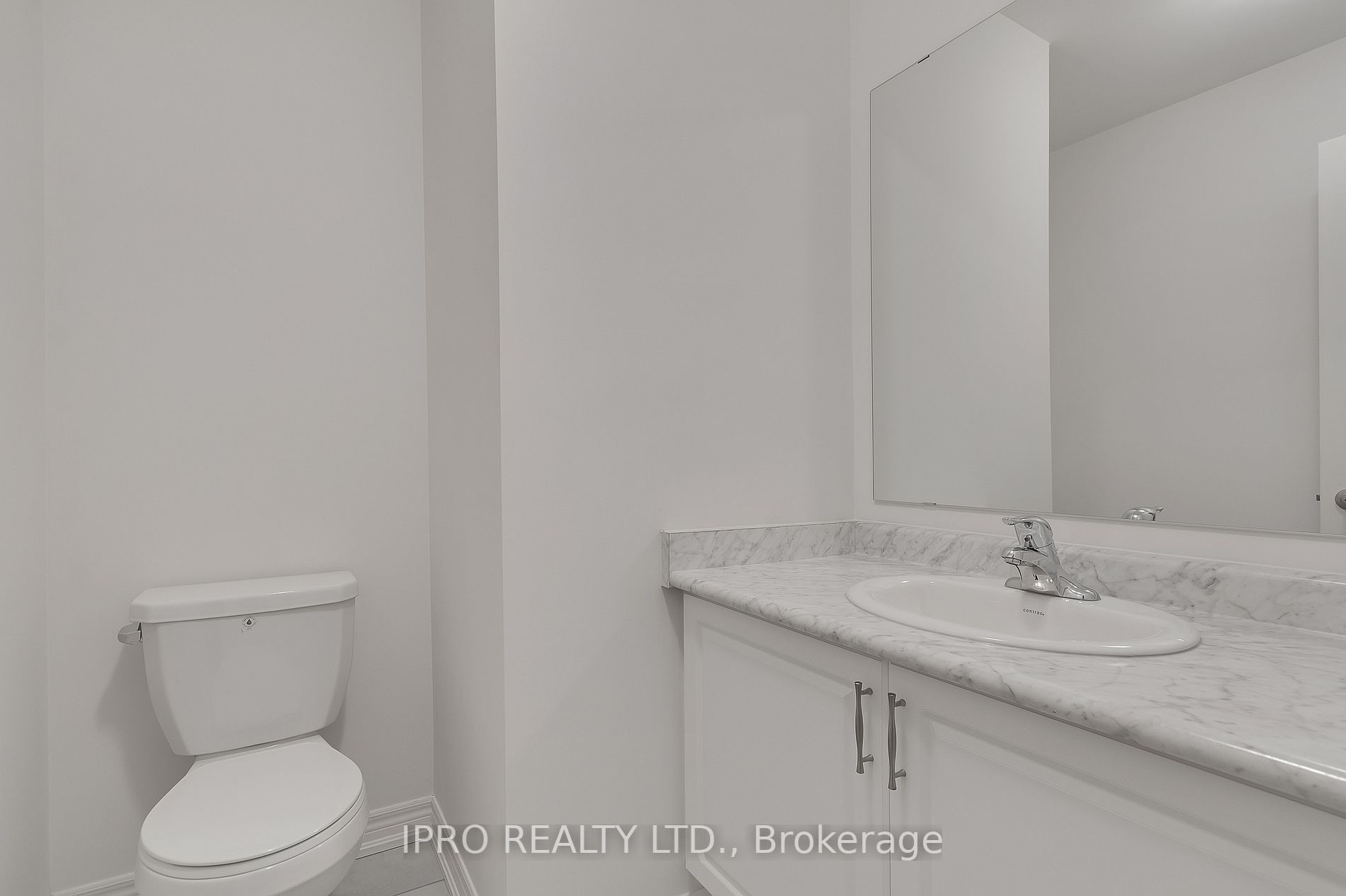 481 Manhattan Common