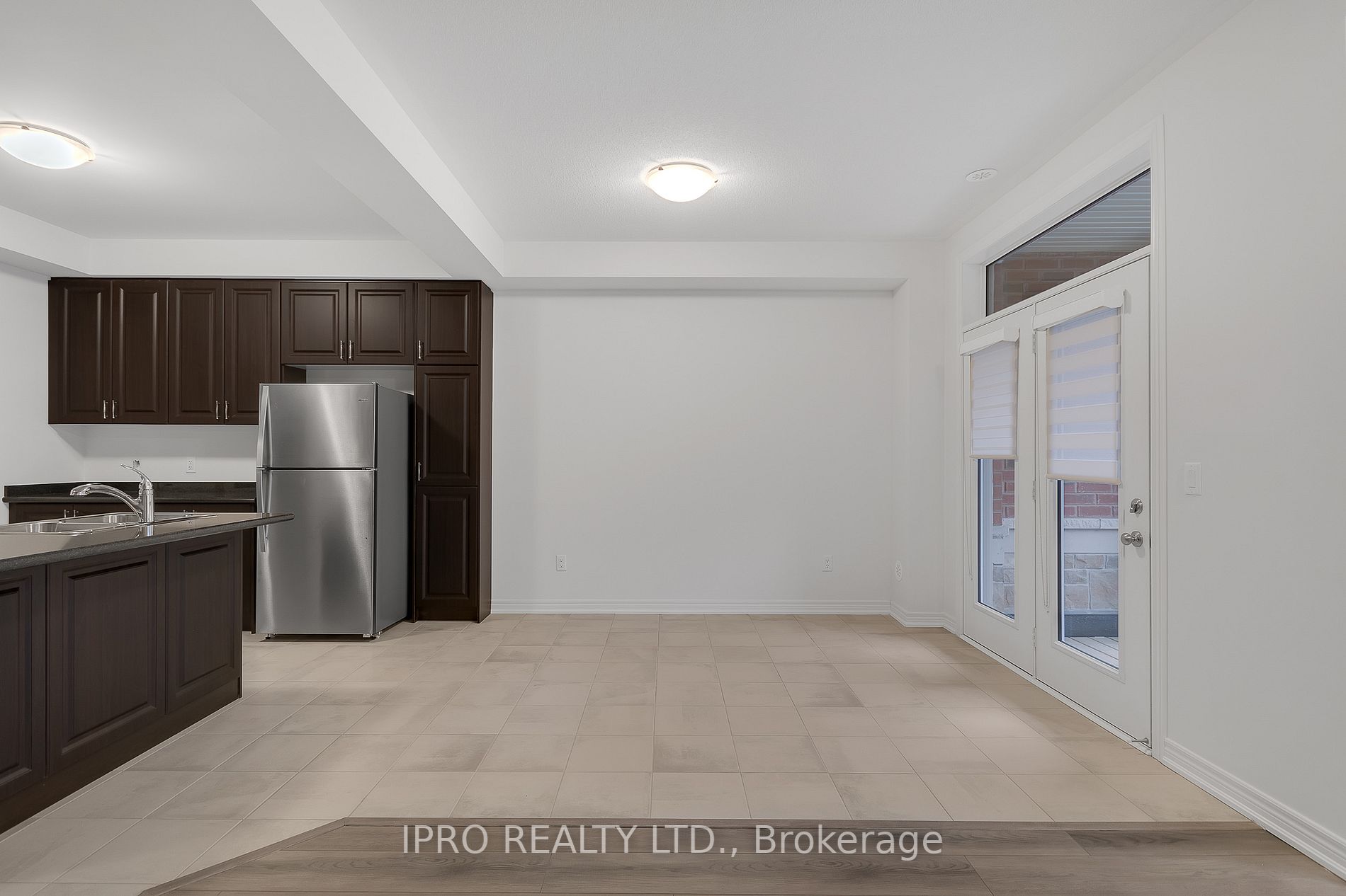 481 Manhattan Common