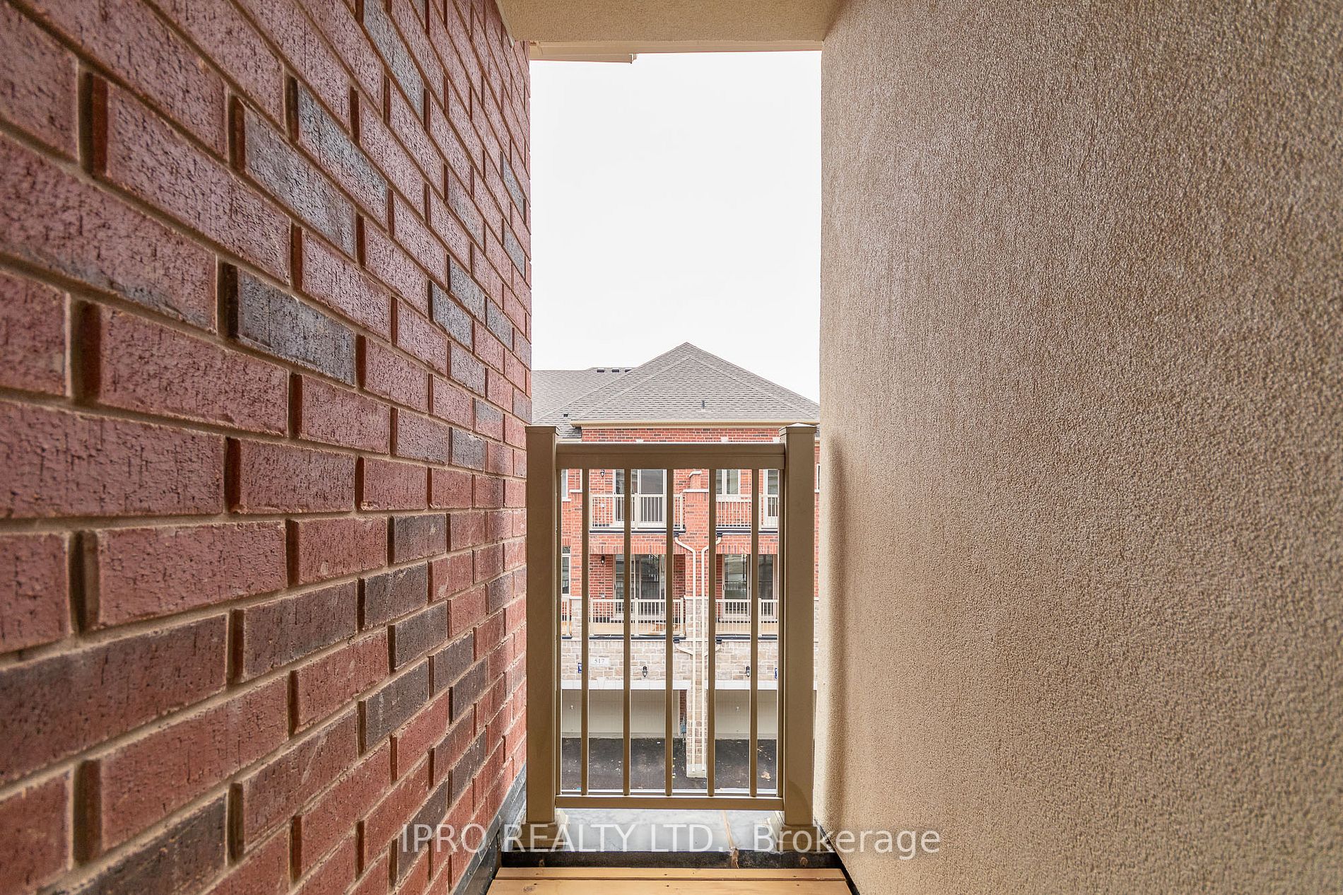 481 Manhattan Common