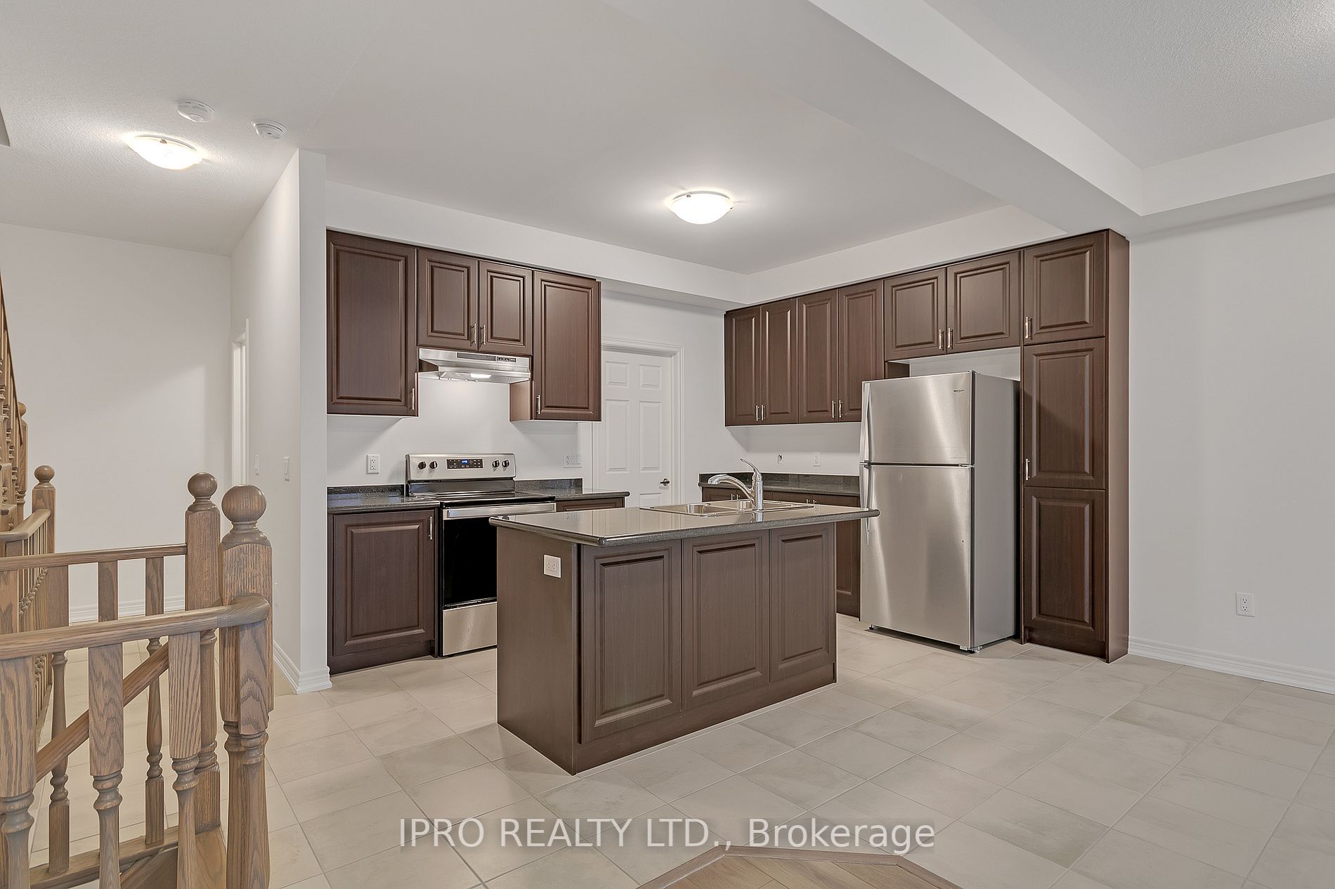 481 Manhattan Common