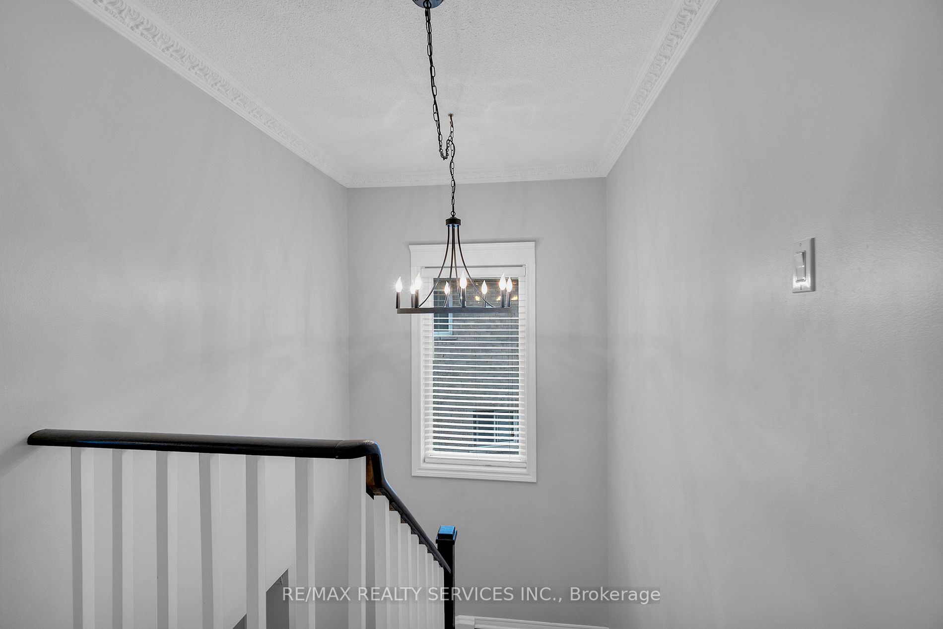 12 Crandall Crt