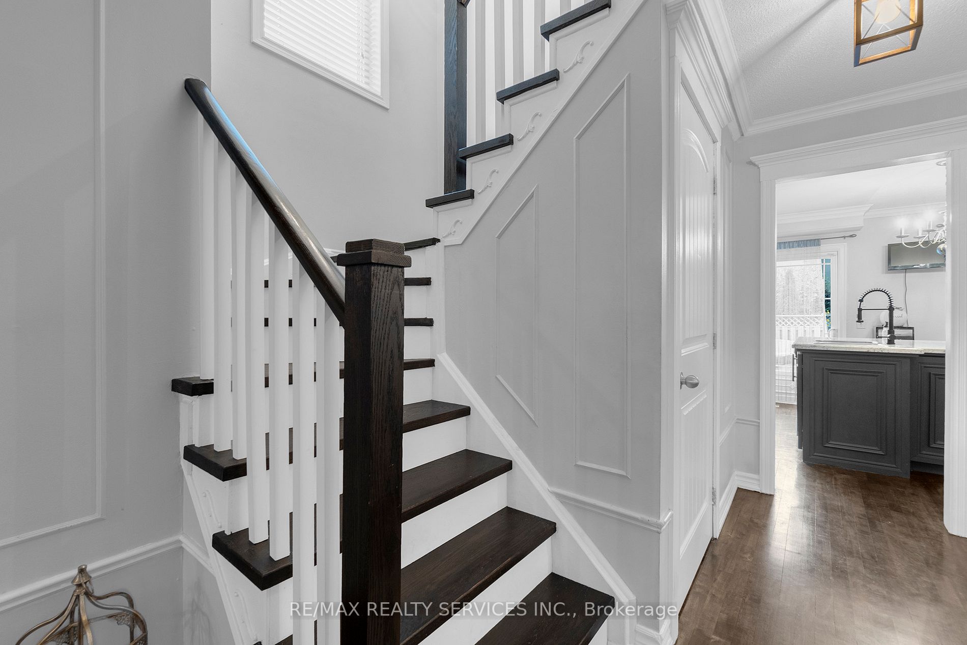 12 Crandall Crt
