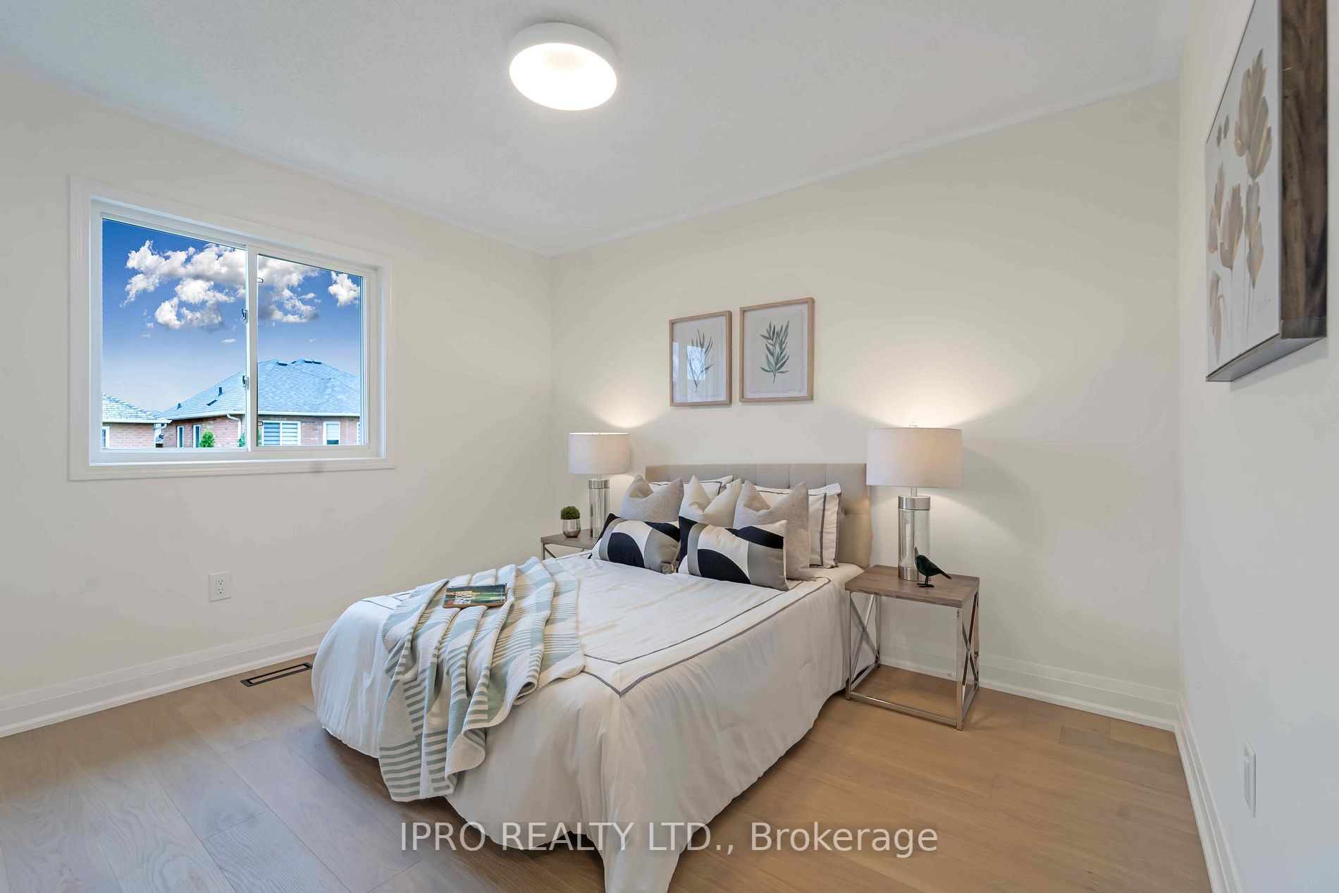 162 Ellis Cres