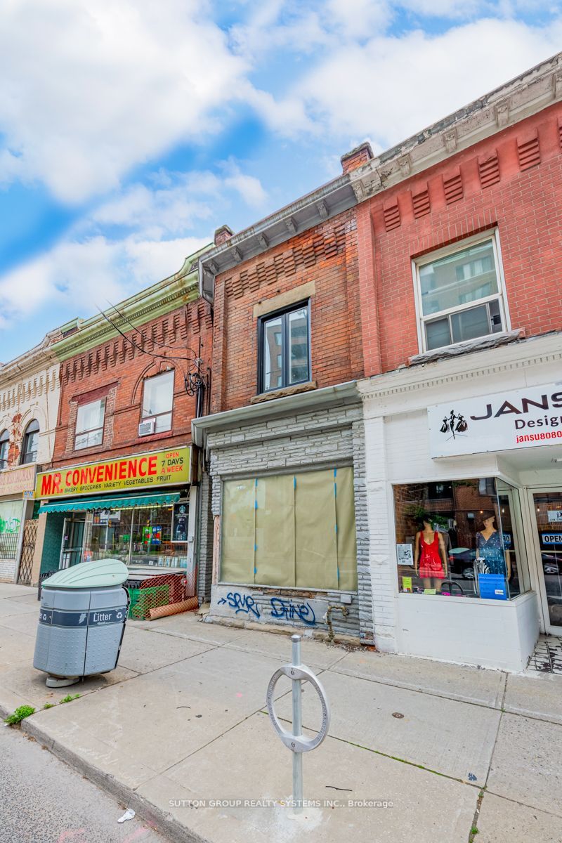 1865 Davenport Rd