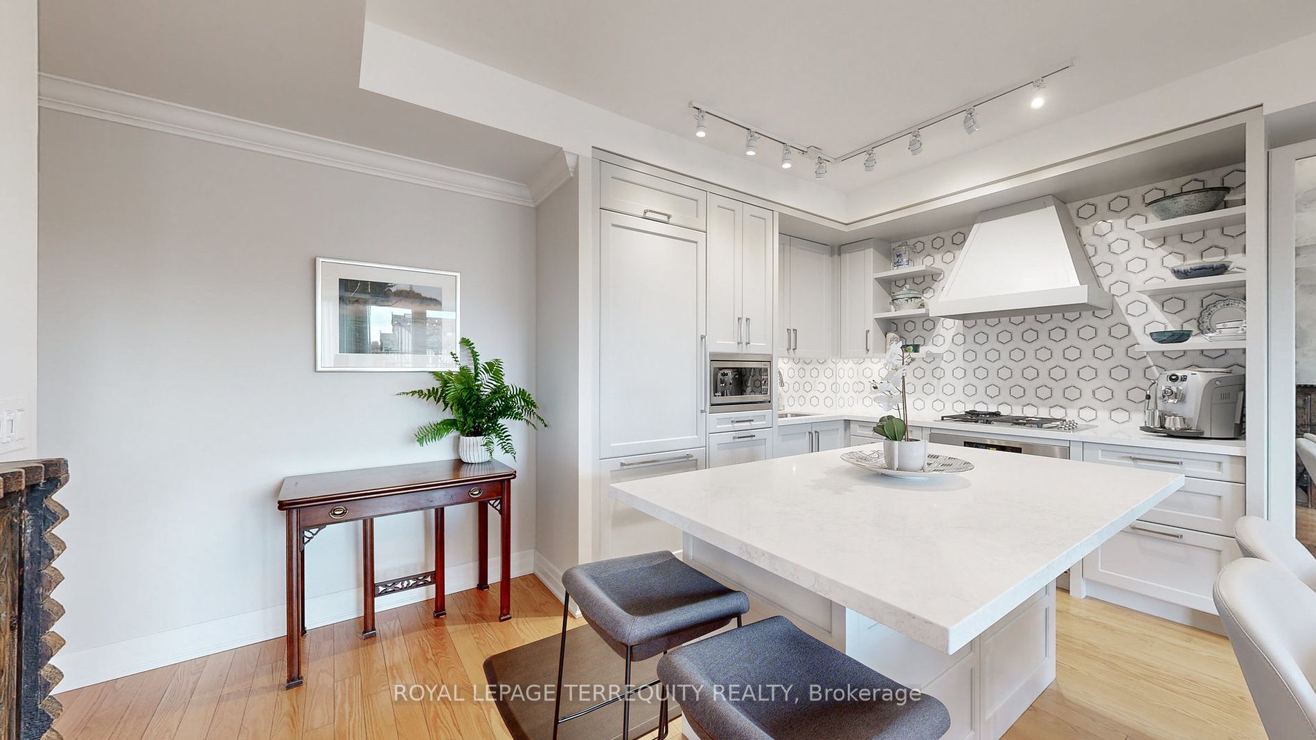30 Old Mill Rd, #410