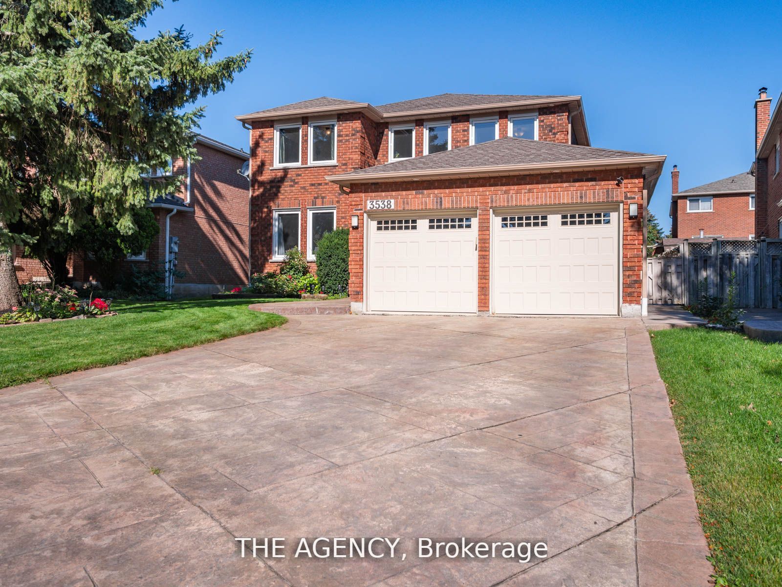 3538 Burgess Cres