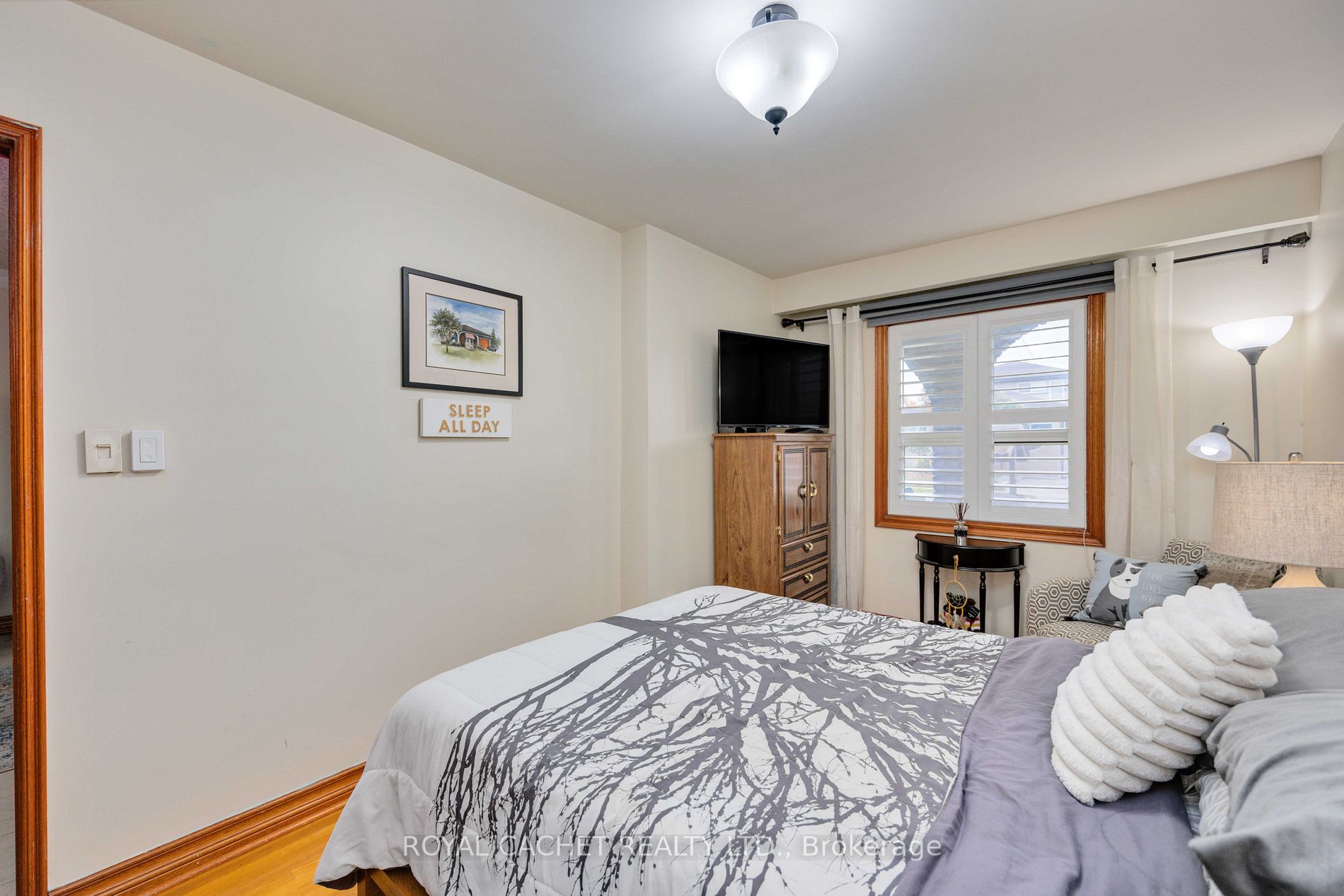 128 Gilley Road N