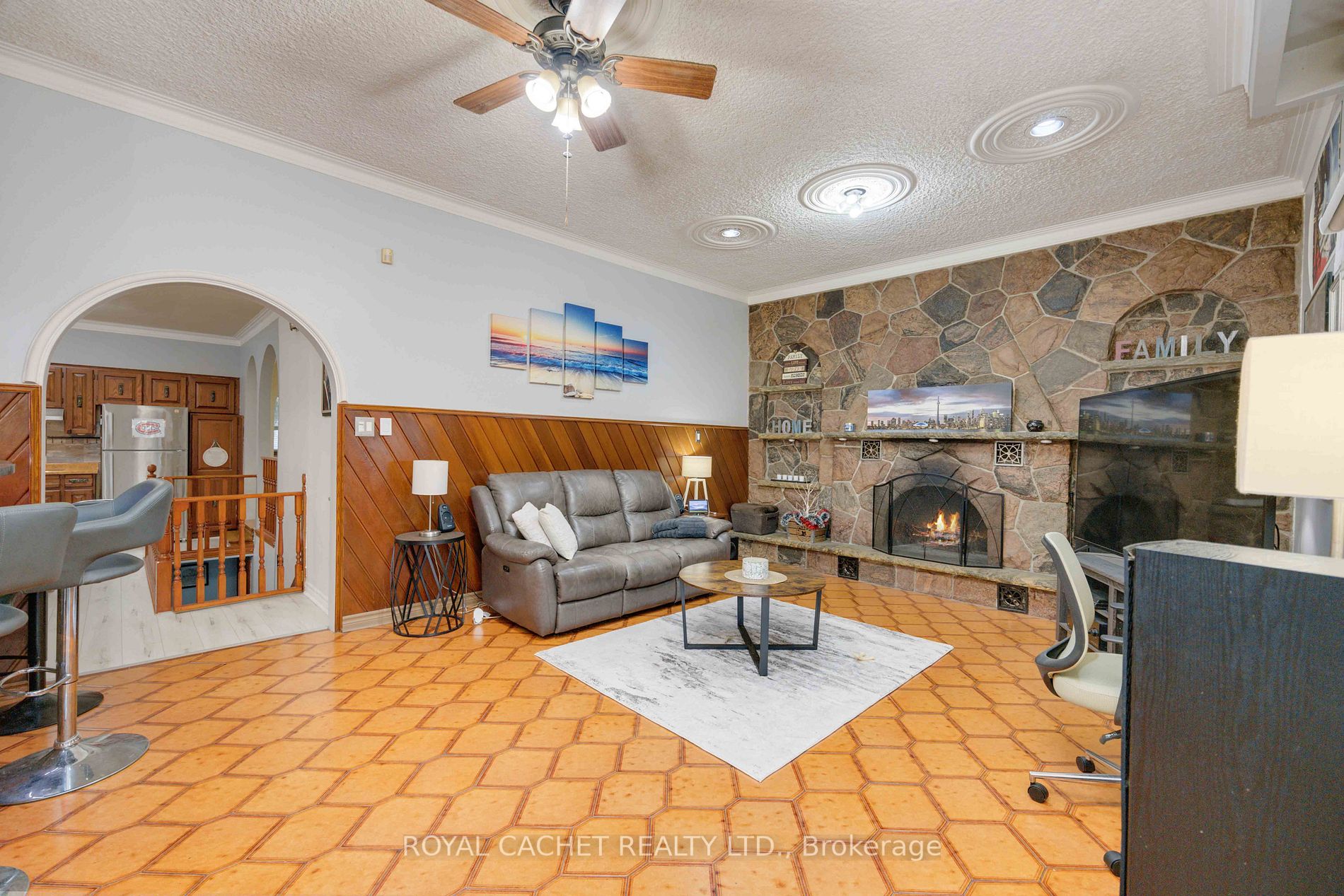 128 Gilley Road N