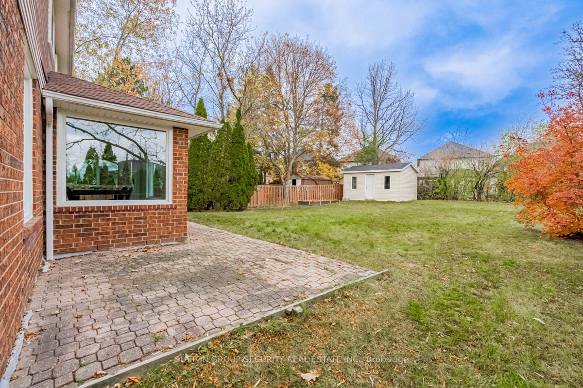 292 Crestwood Rd
