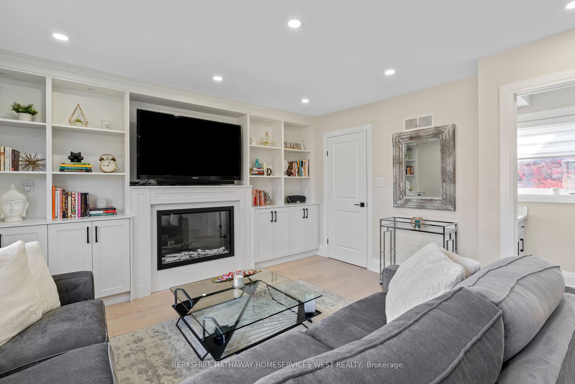 47 Leland Ave