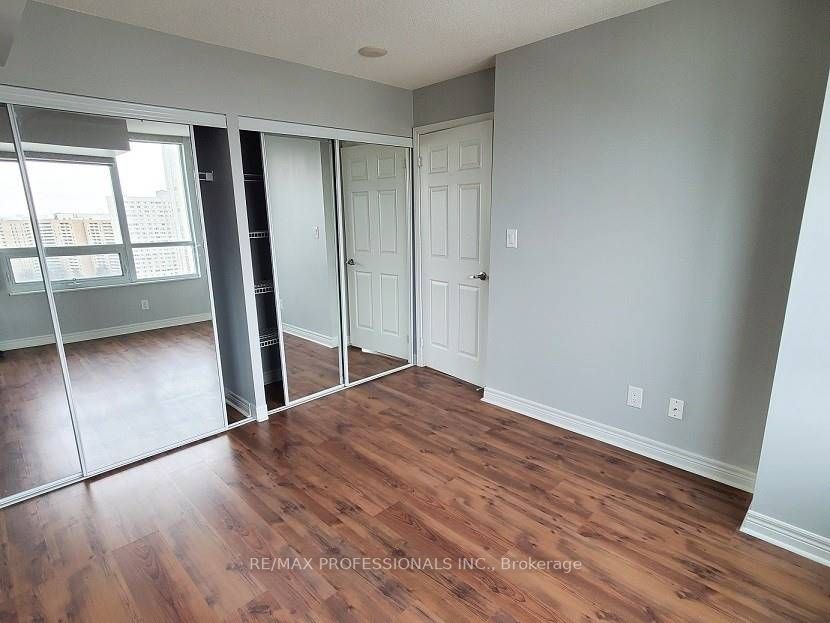 208 Enfield Pl, #2202