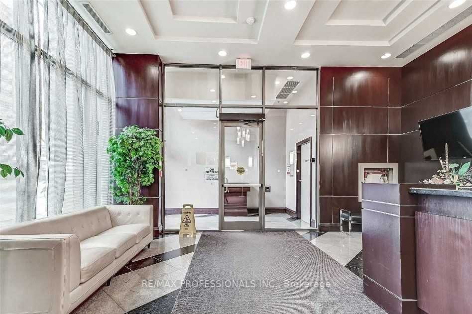 208 Enfield Pl, #2202