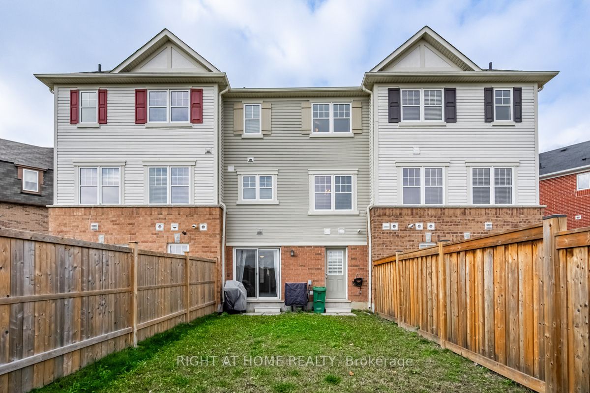 41 Mercedes Rd