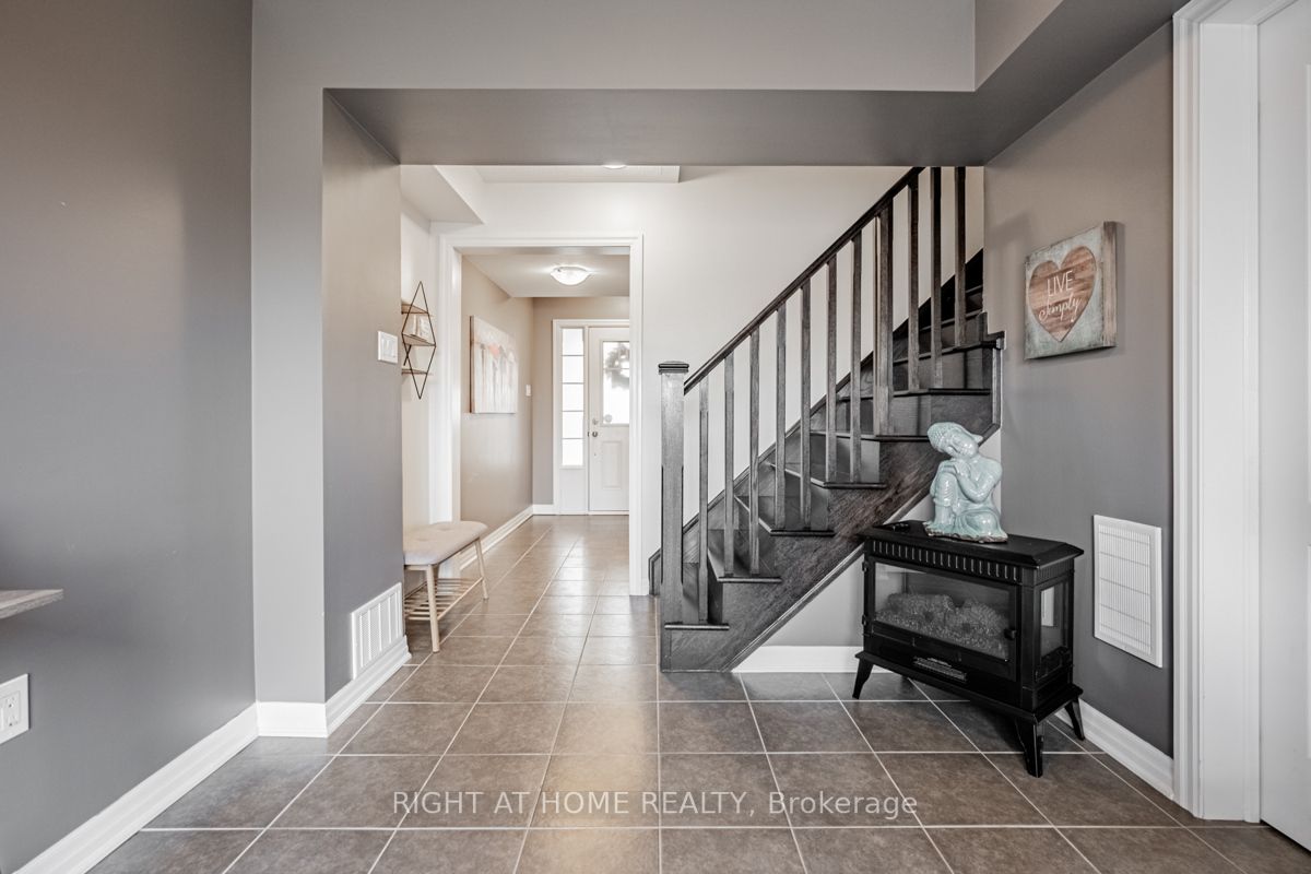 41 Mercedes Rd