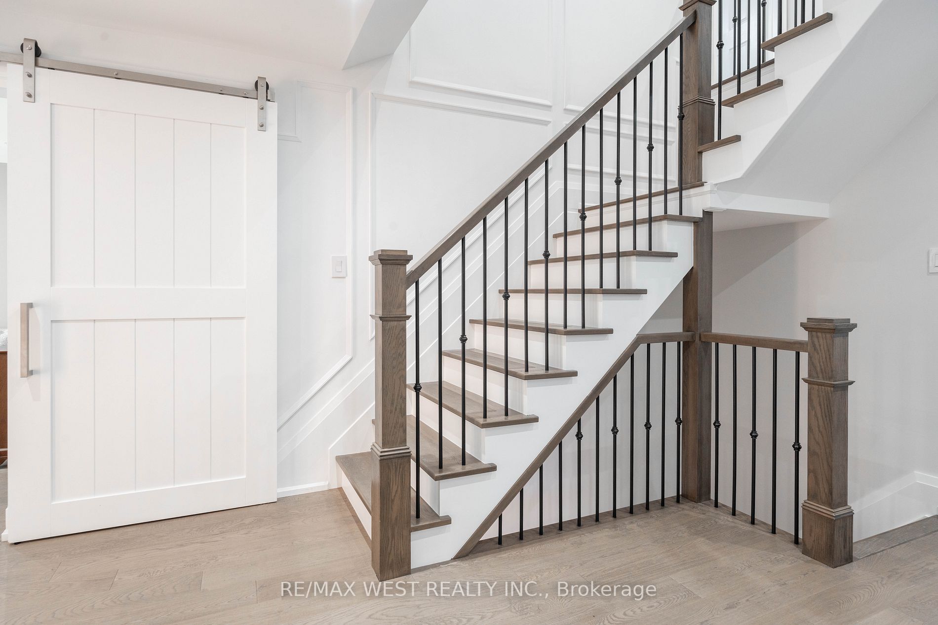 5 Hathaway Crt