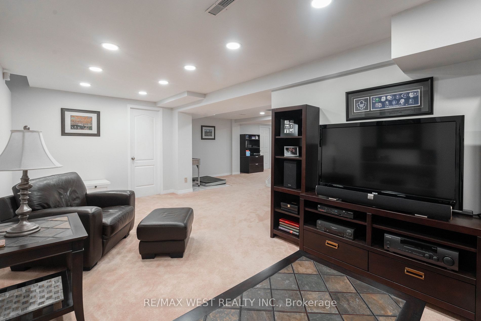 5 Hathaway Crt