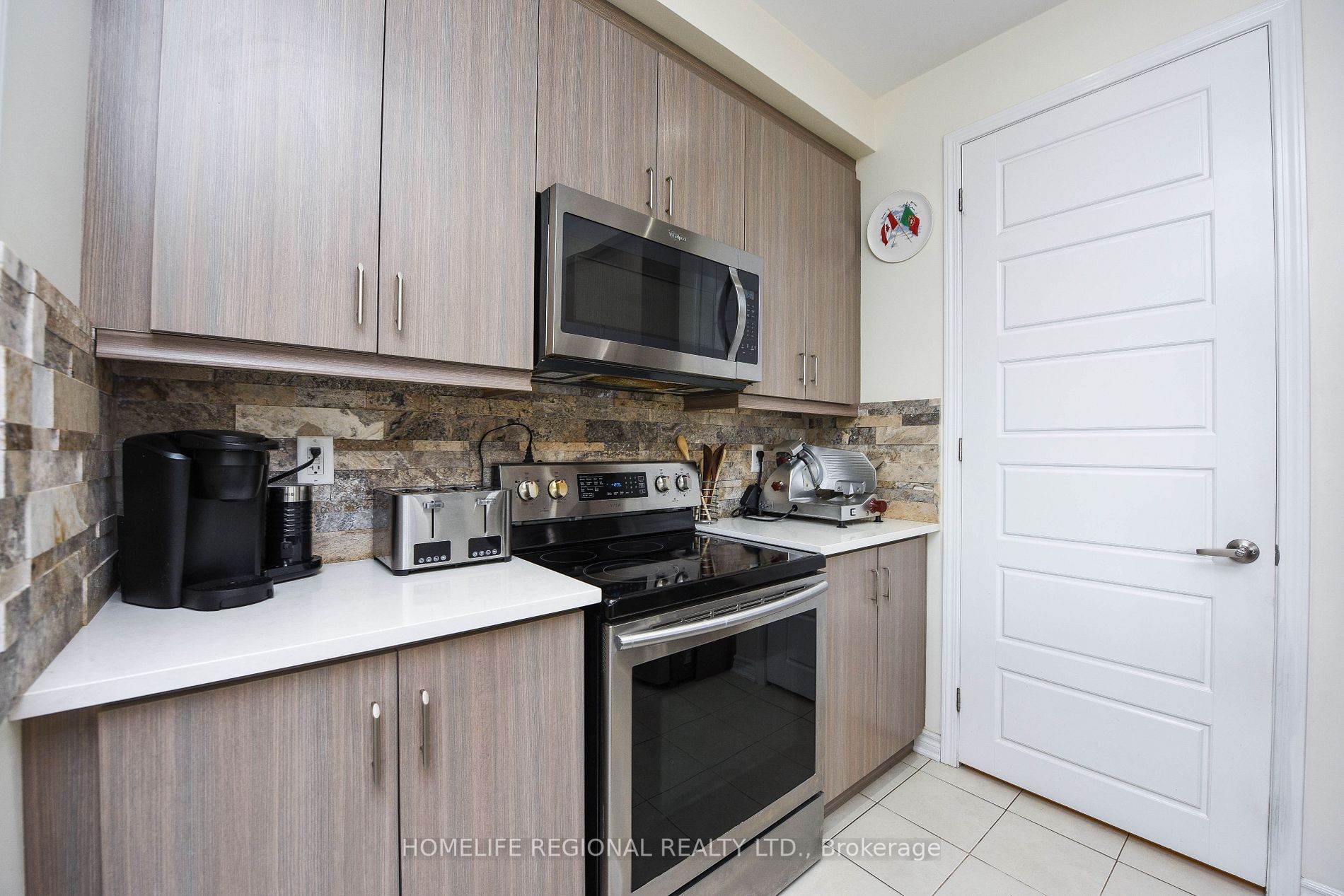 1264 Clifford Pt