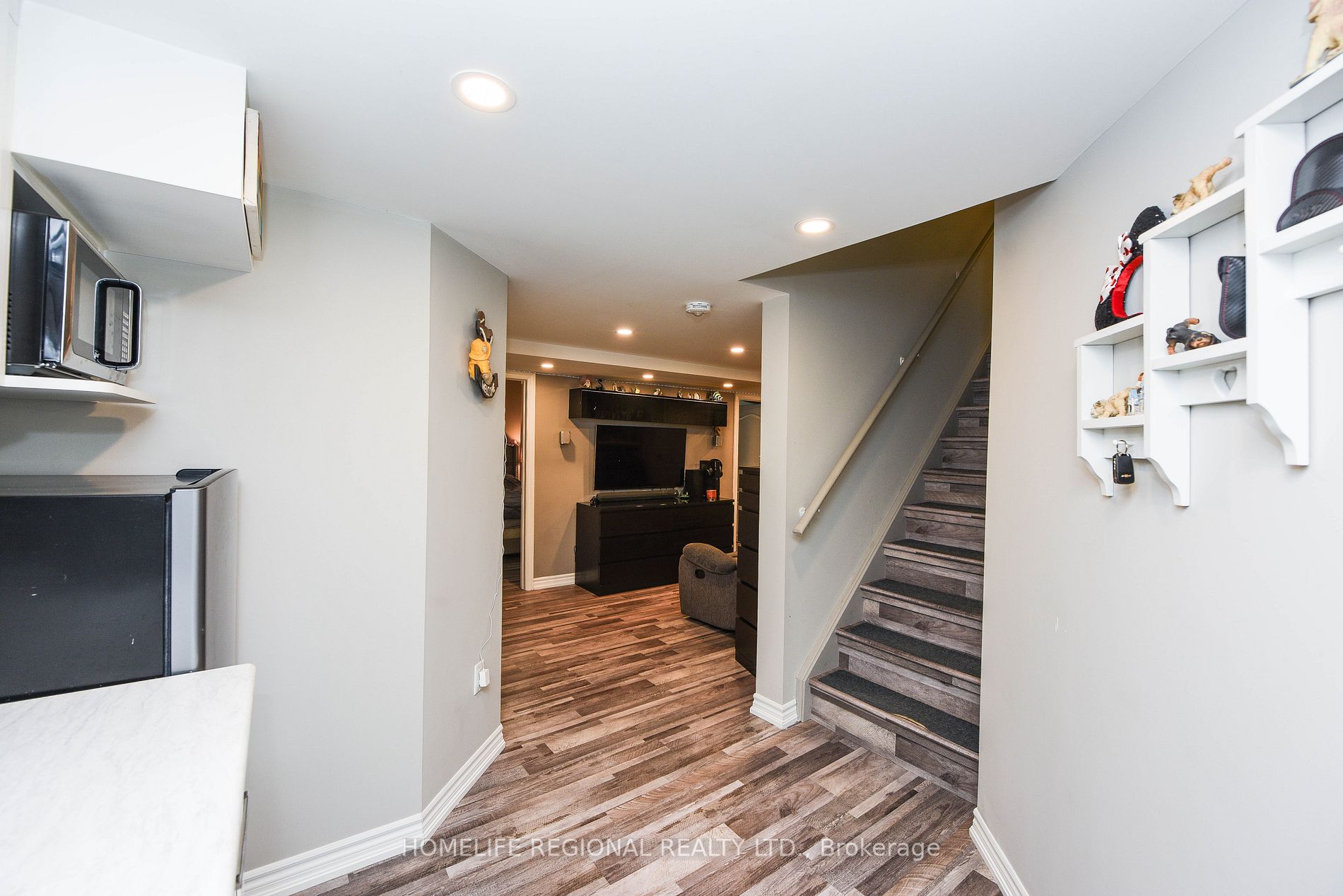 1264 Clifford Pt