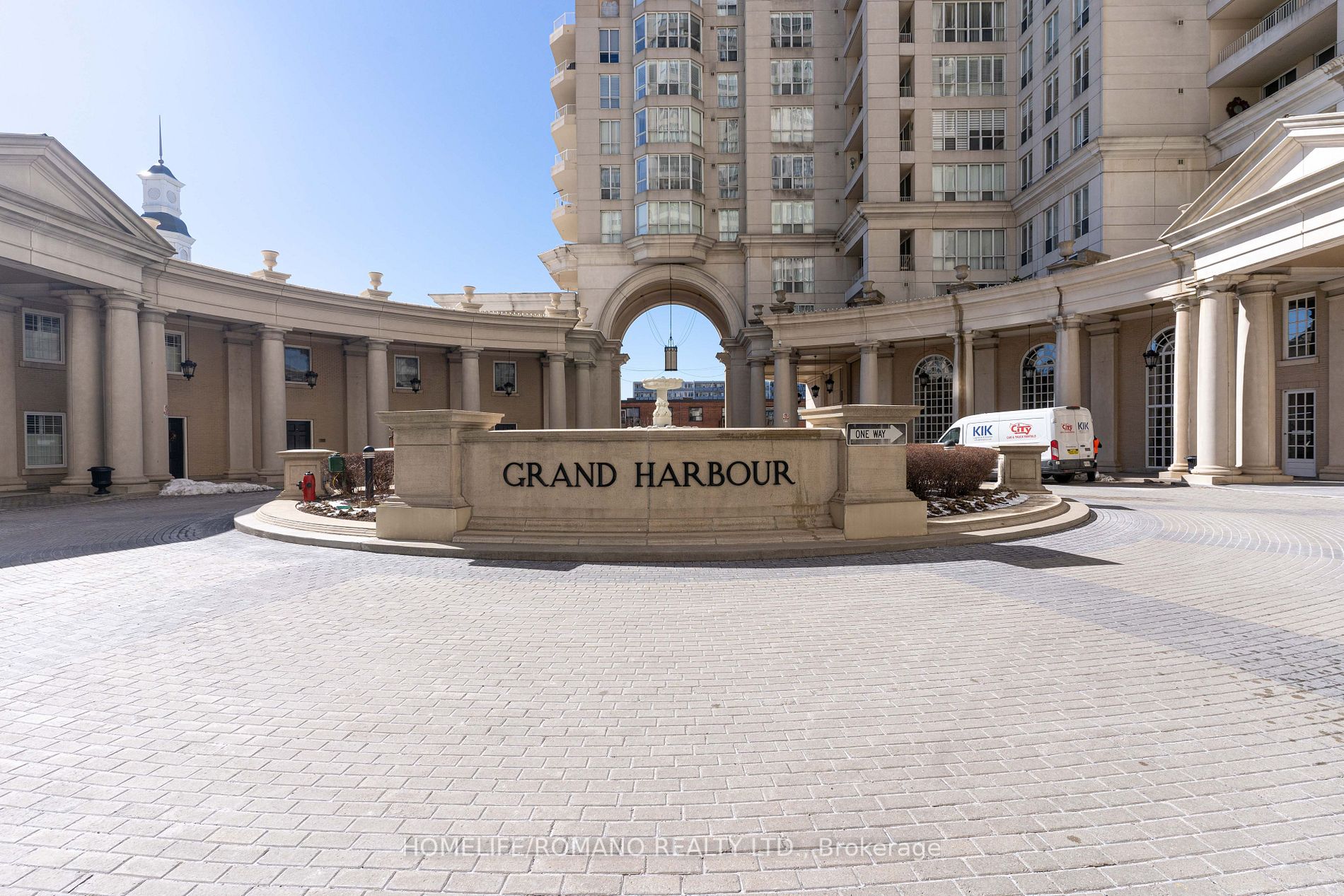 2287 Lake Shore Blvd W, #406