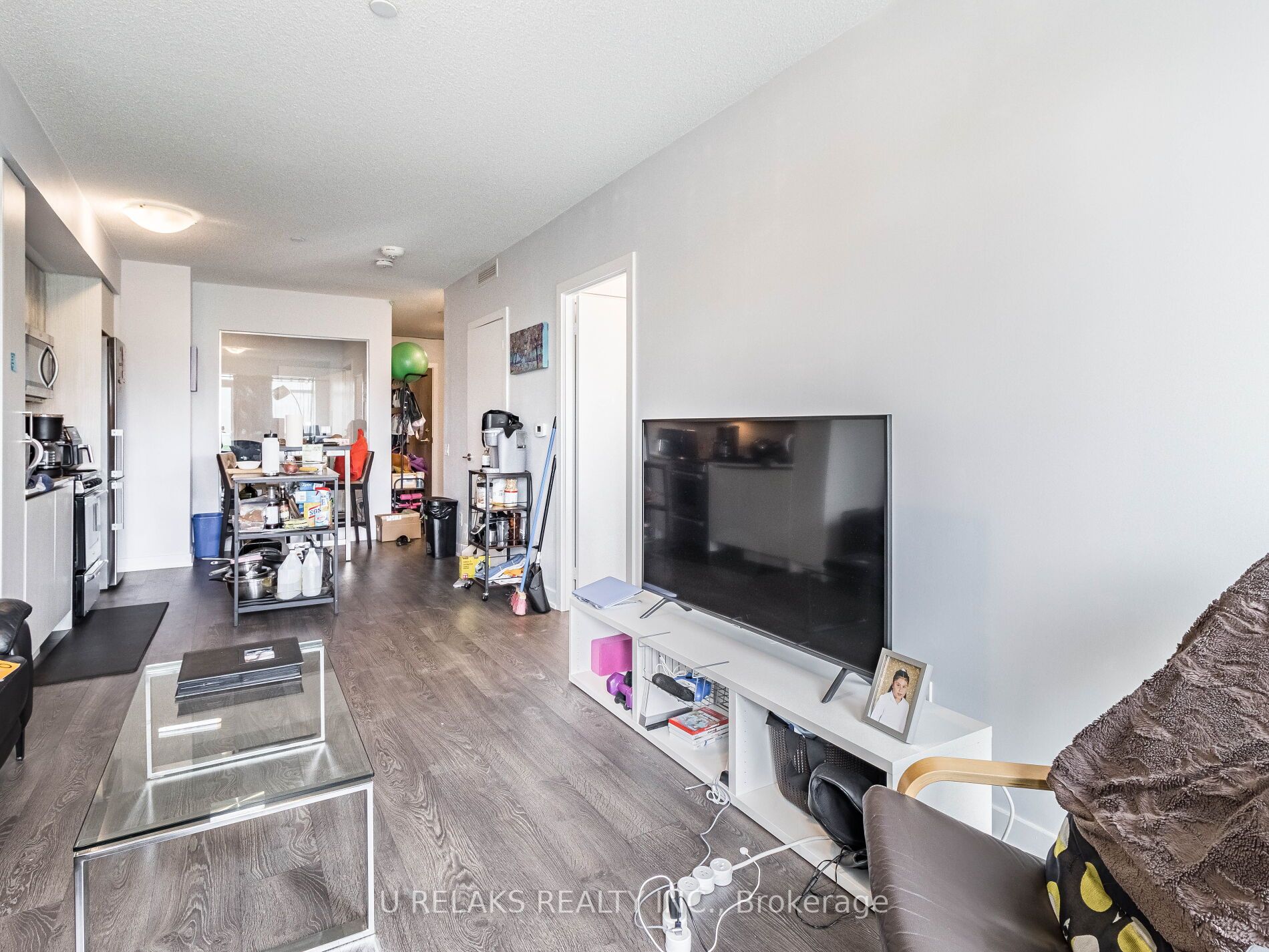 251 Manitoba St, #330