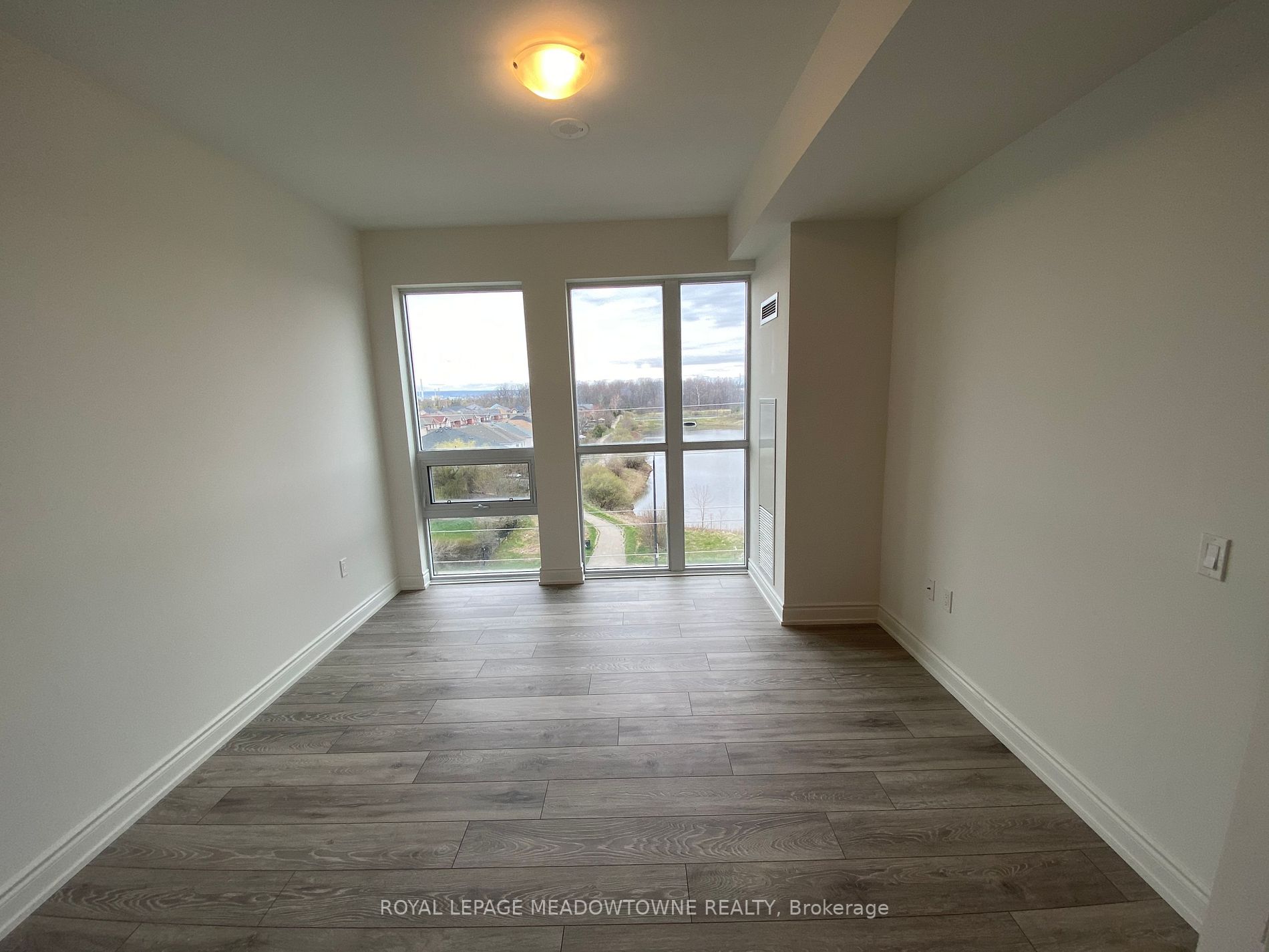 1050 Main St, #511