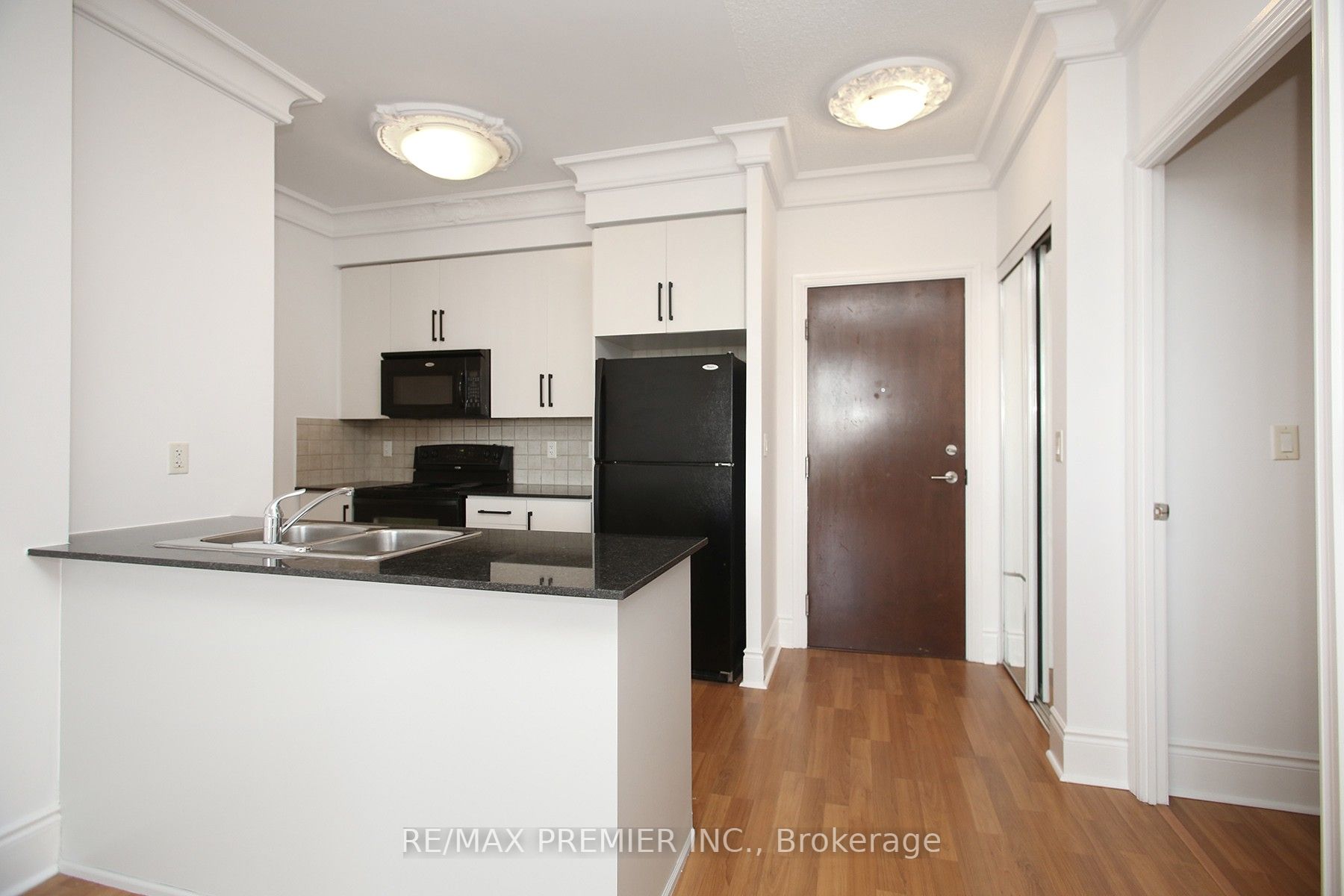 310 Burnhamthorpe Rd, #Ph3